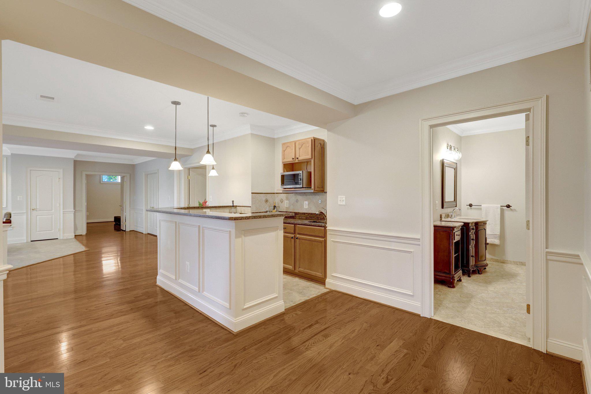 LOUDOUN VALLEY ESTATES - Residential