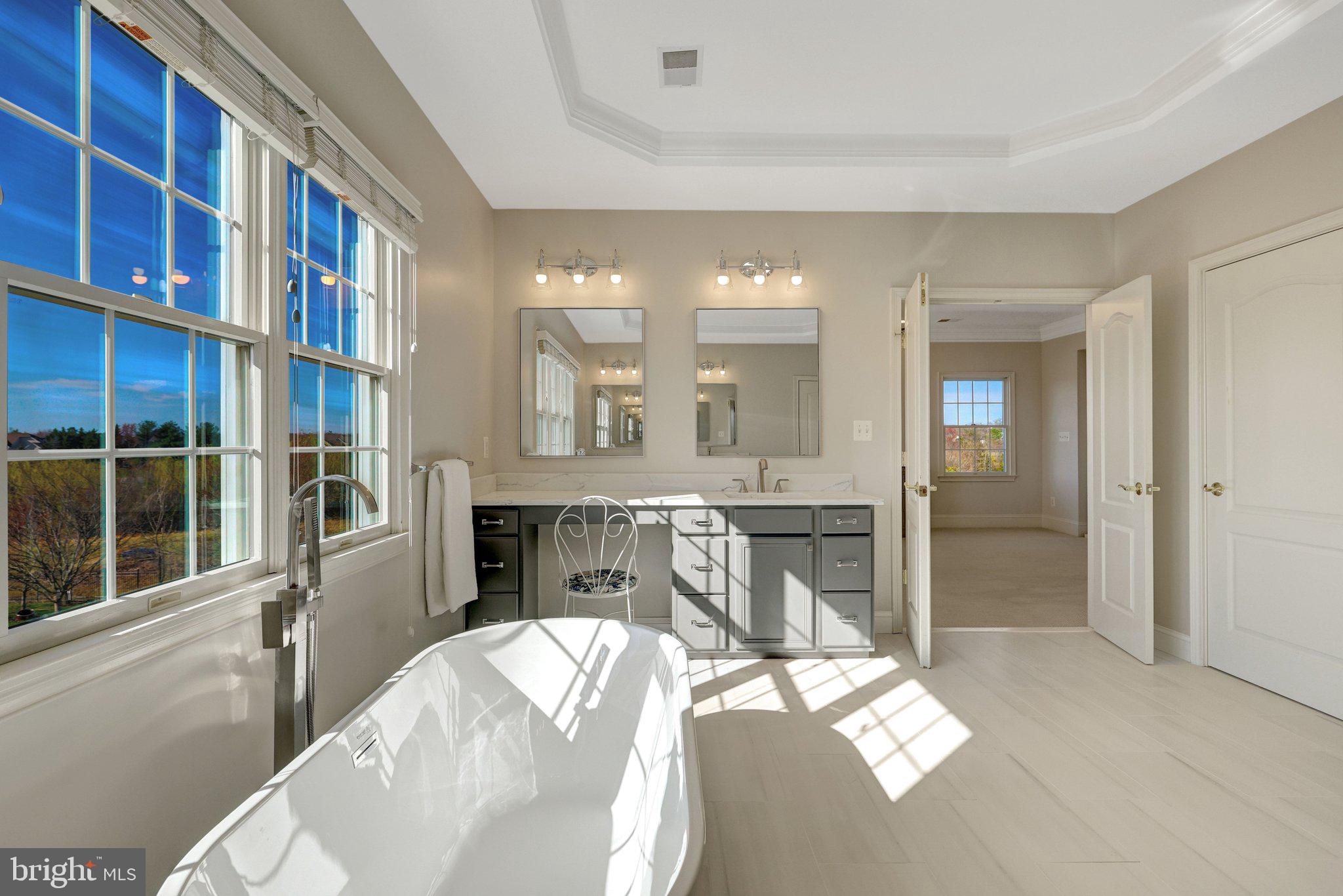 LOUDOUN VALLEY ESTATES - Residential