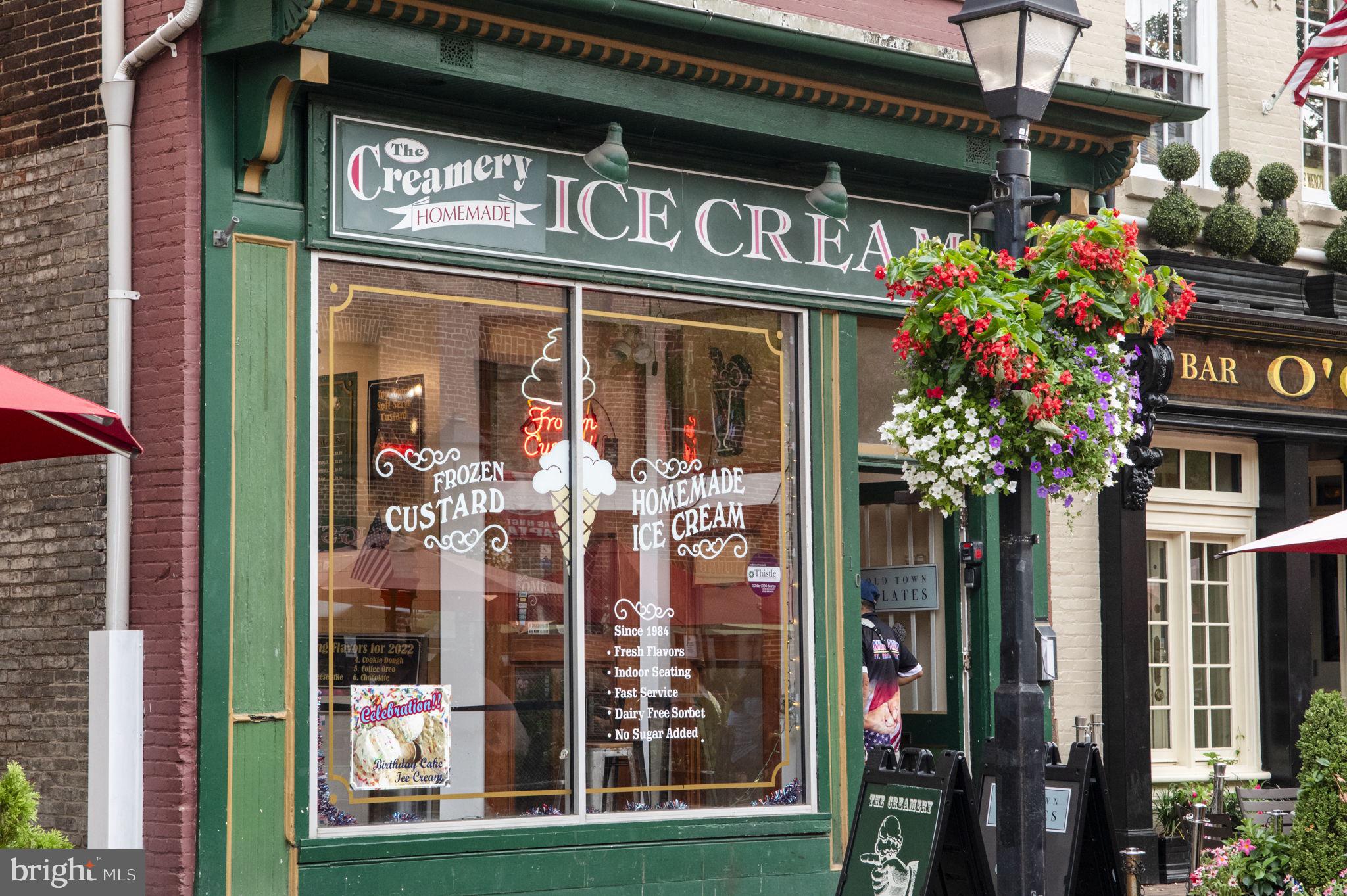 OLD TOWN ALEXANDRIA - Residential