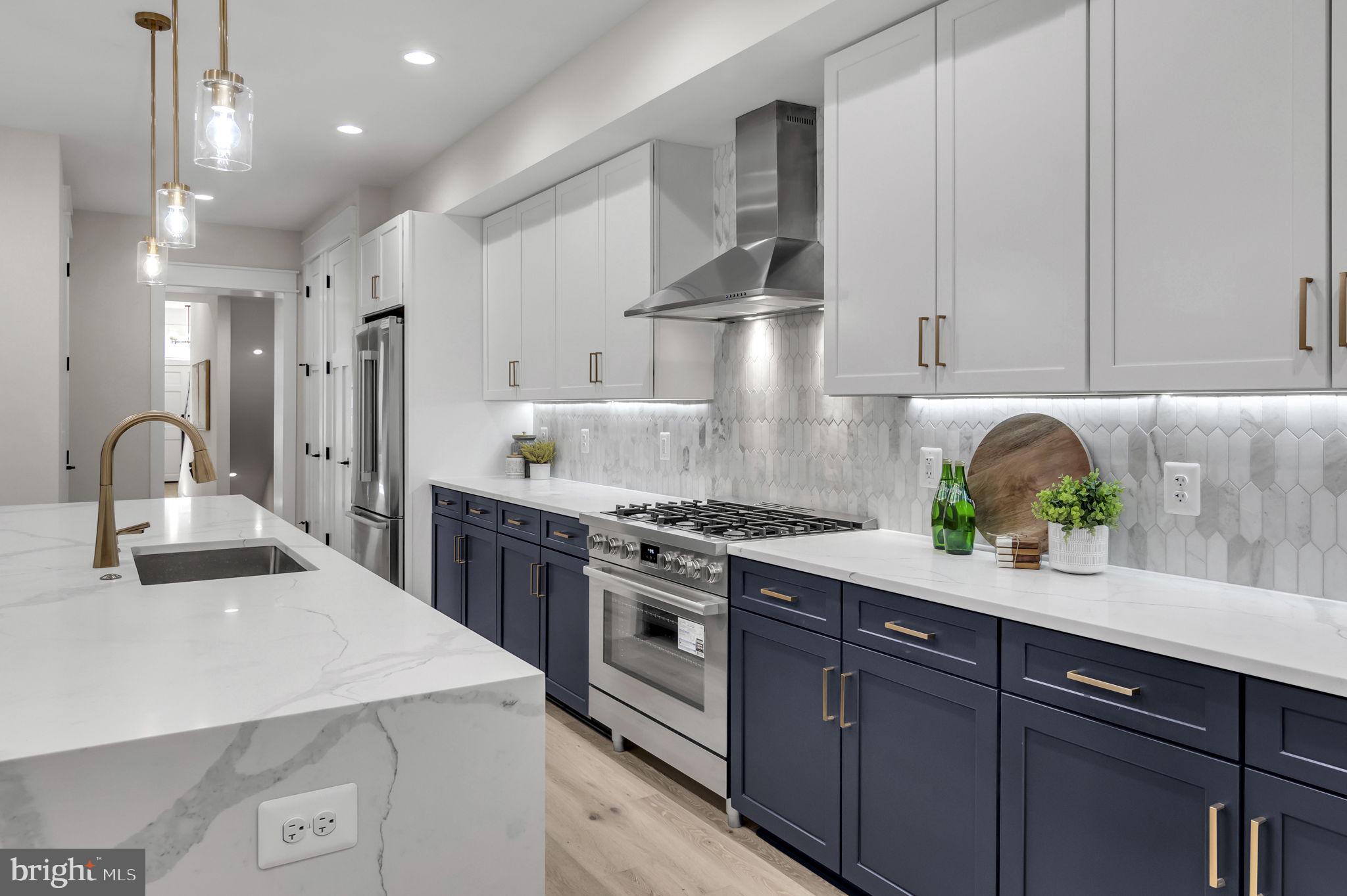 OLD TOWN ALEXANDRIA - Residential