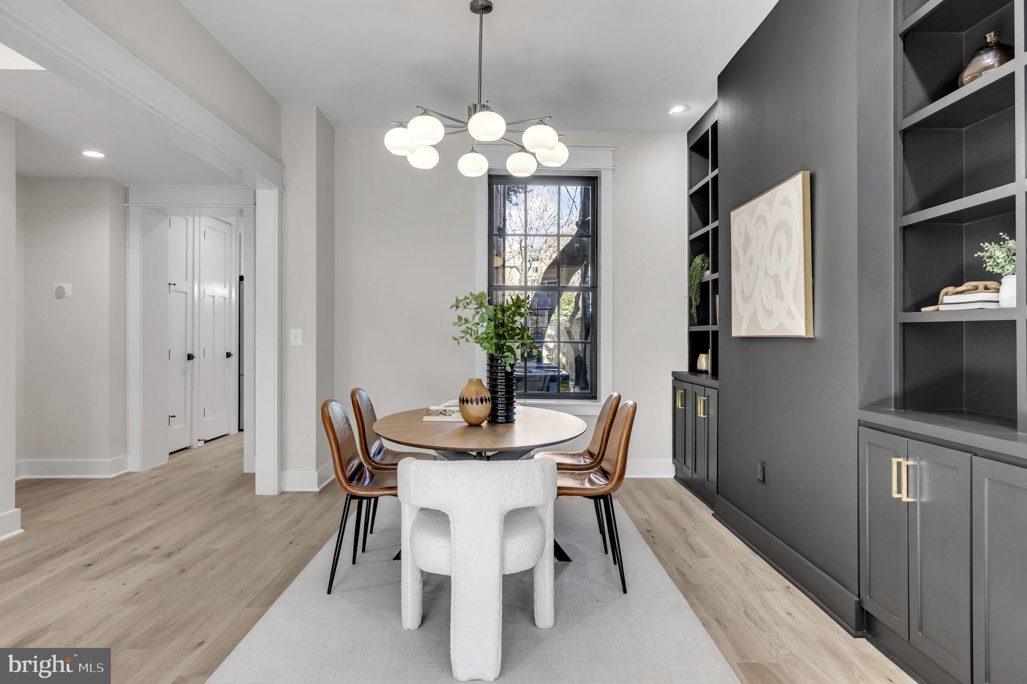 OLD TOWN ALEXANDRIA - Residential