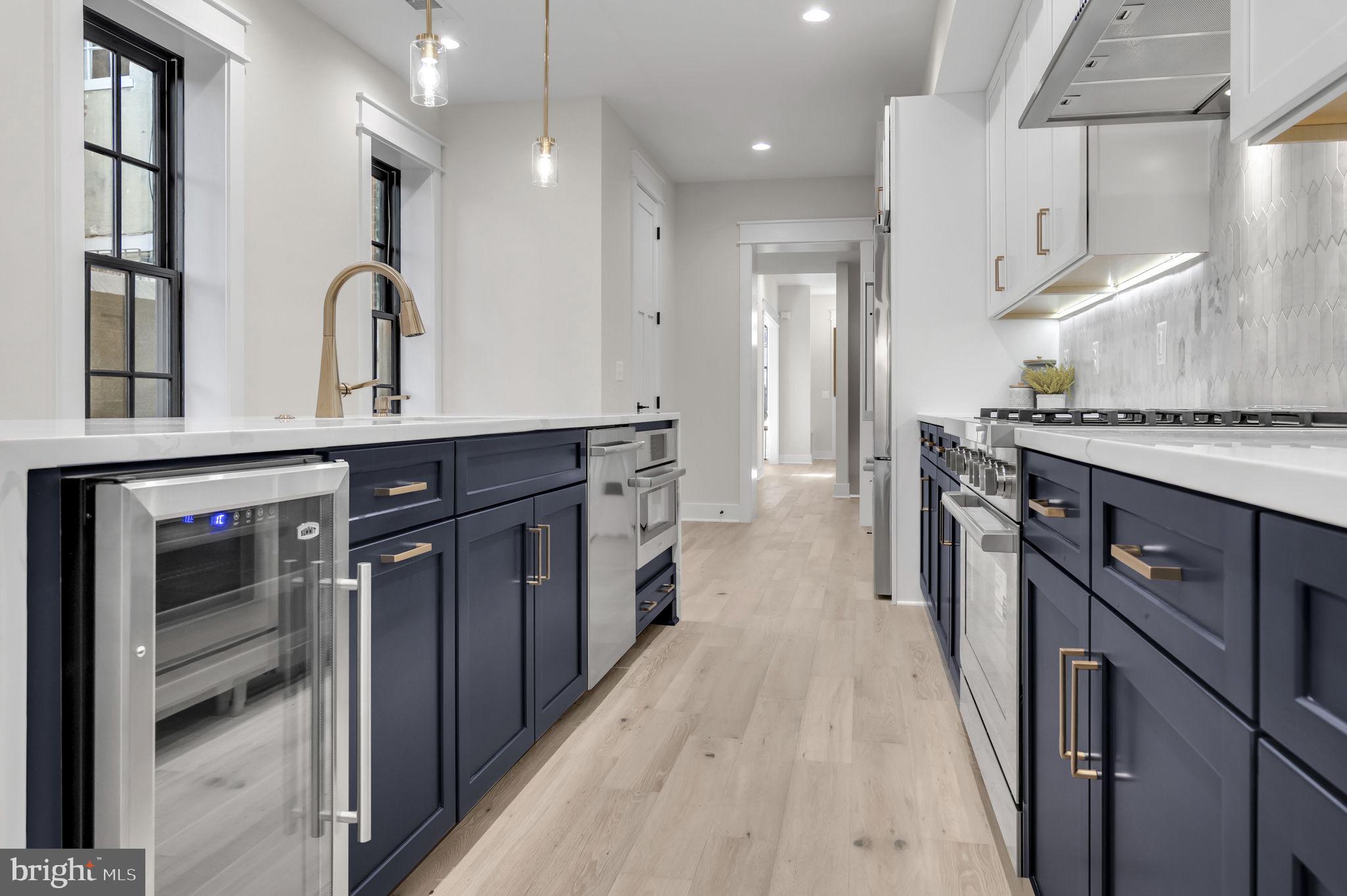 OLD TOWN ALEXANDRIA - Residential