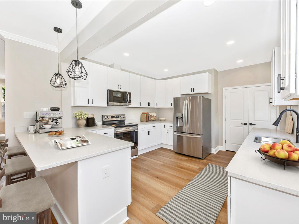 Photo of 692 Ridge Road, MOUNT AIRY, MD 21771 (MLS # MDHW2060832)