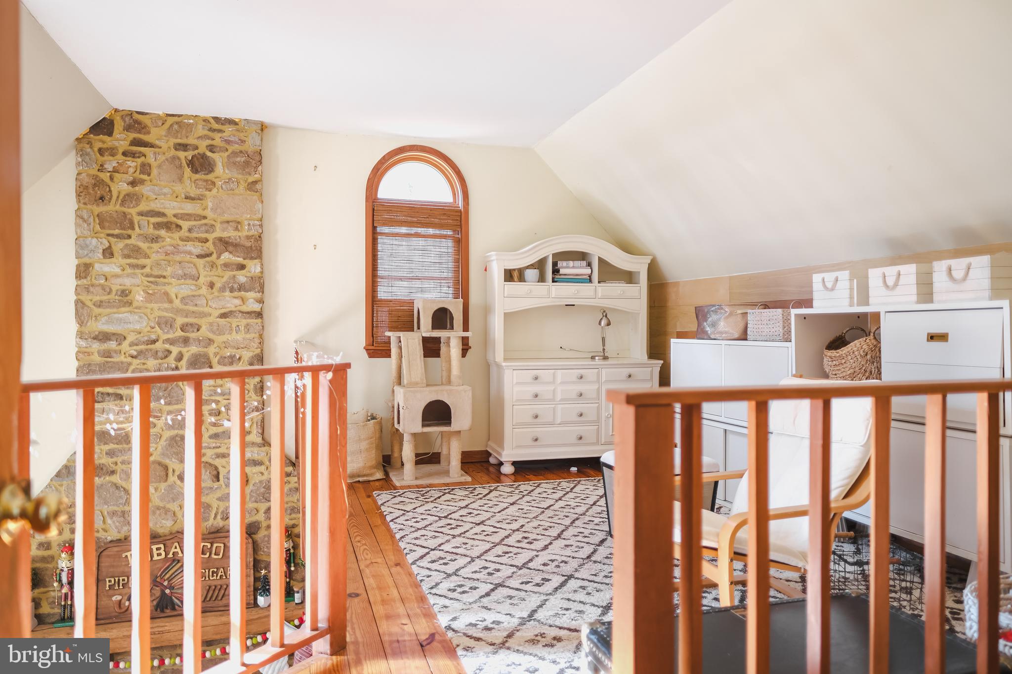 SHORT HILL - Residential