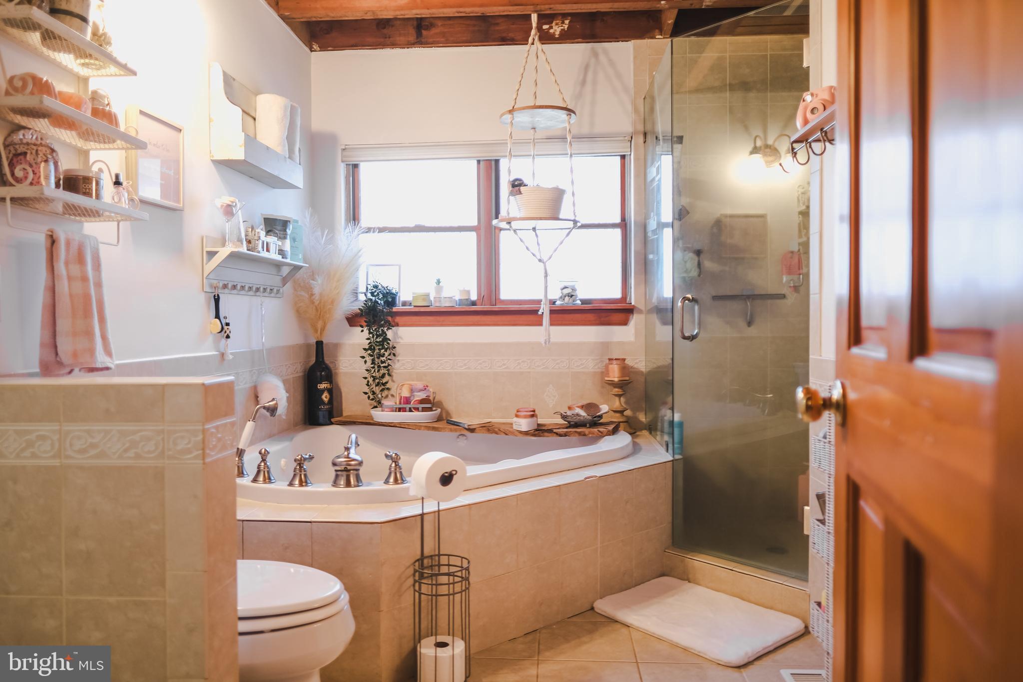 SHORT HILL - Residential