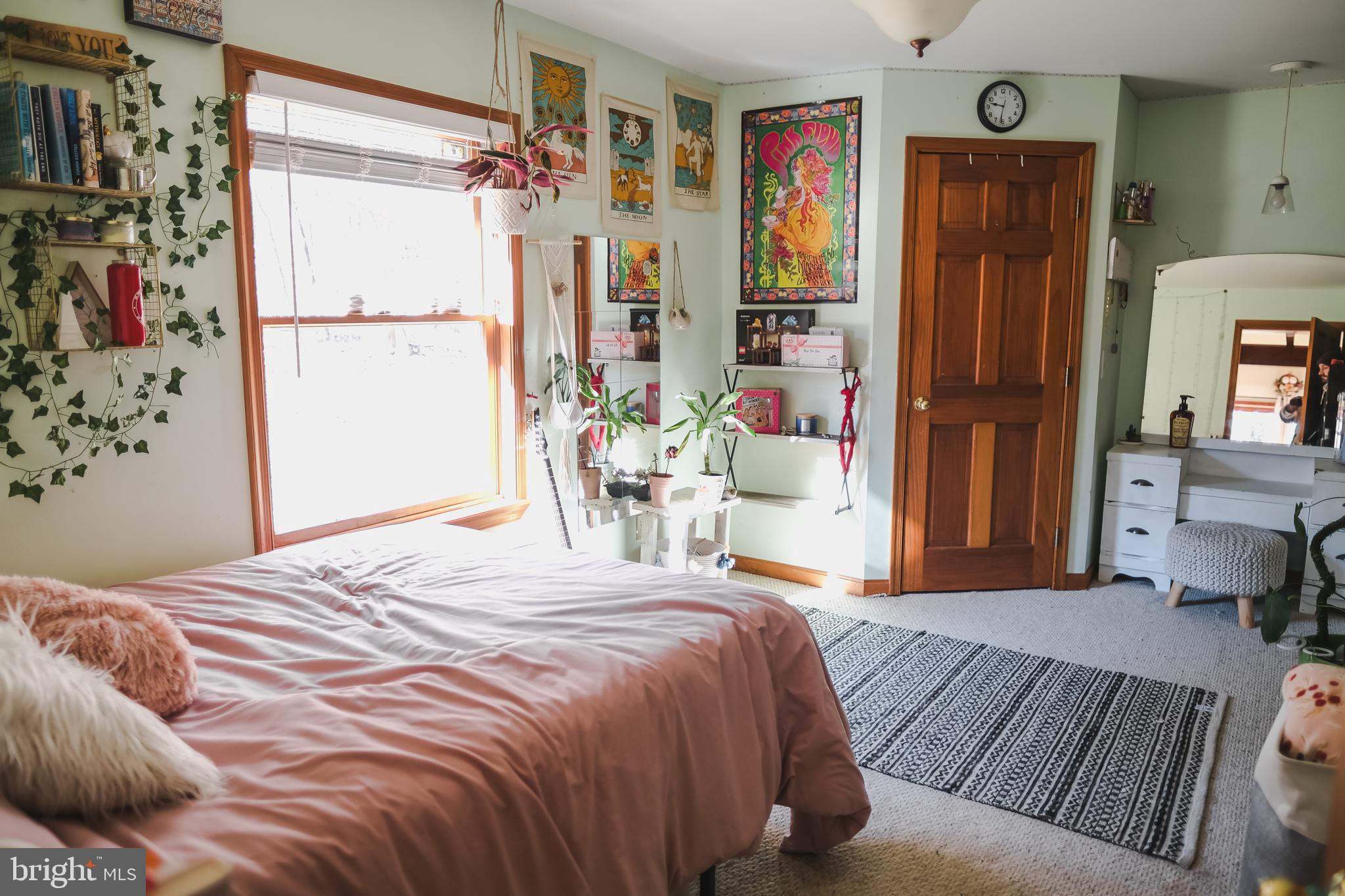 SHORT HILL - Residential