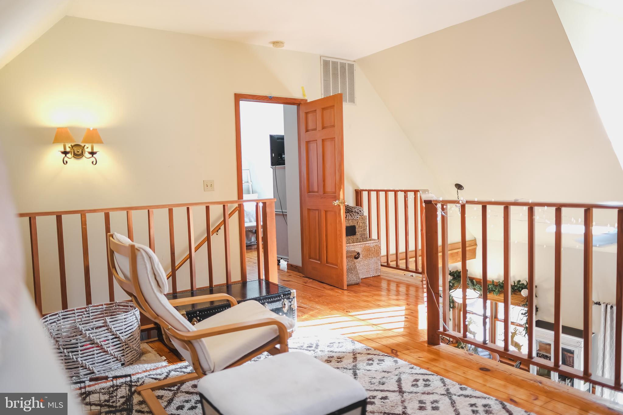 SHORT HILL - Residential