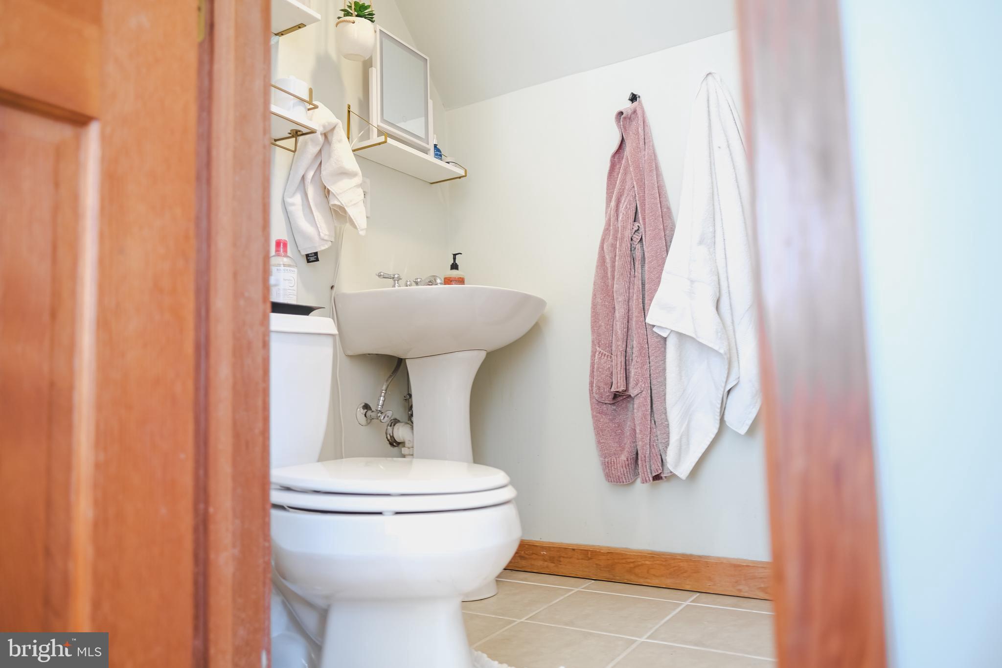 SHORT HILL - Residential