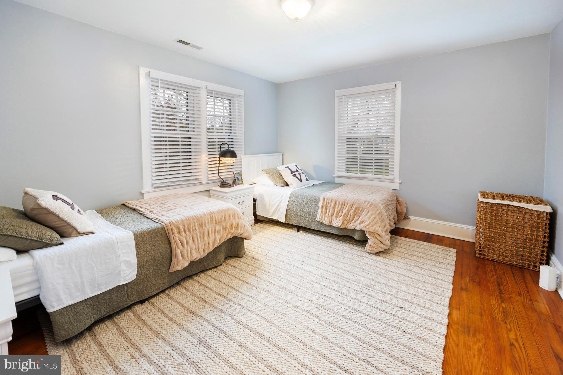 PRESQUILE - Residential