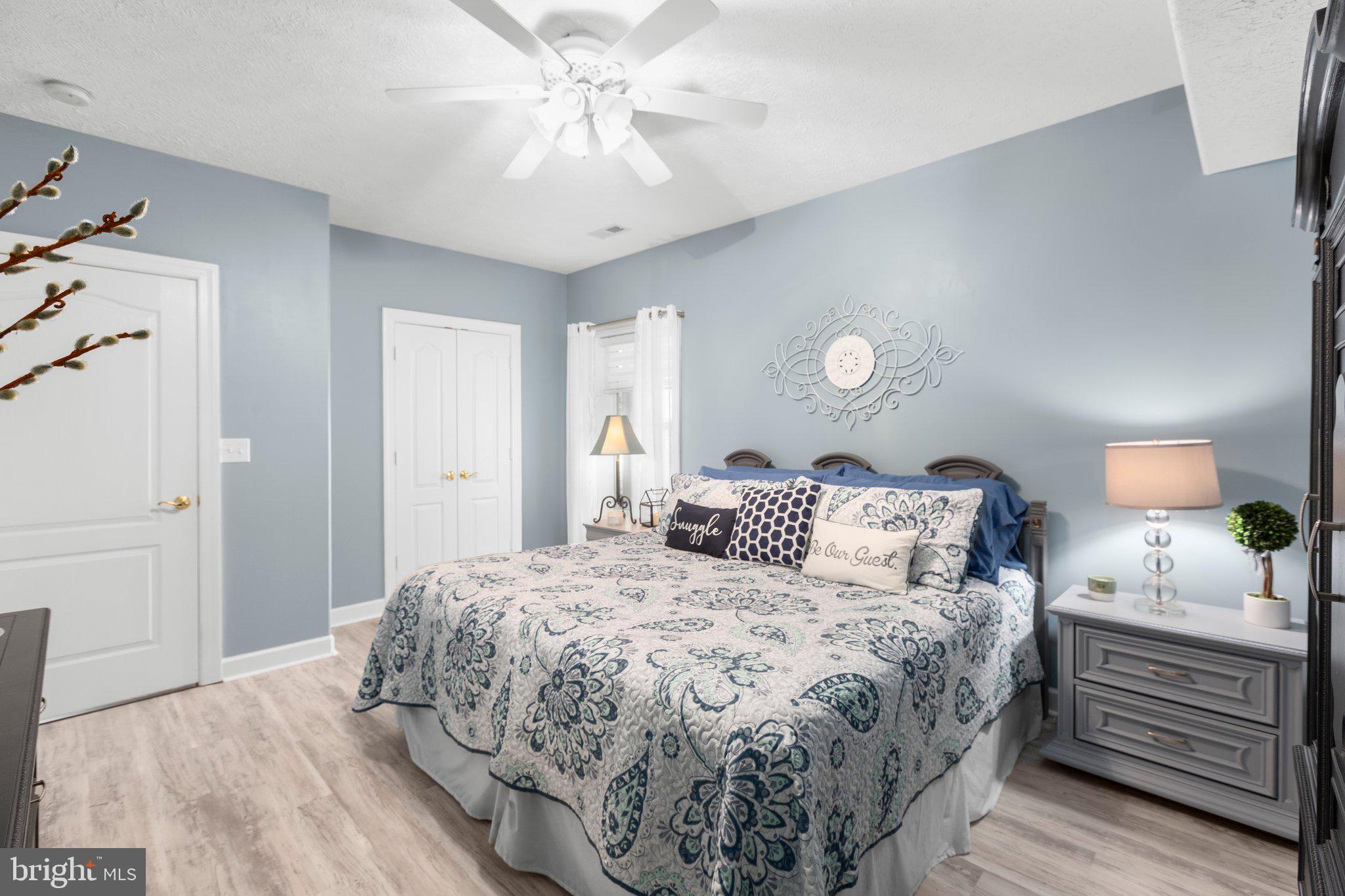 LONG ACRES - Residential