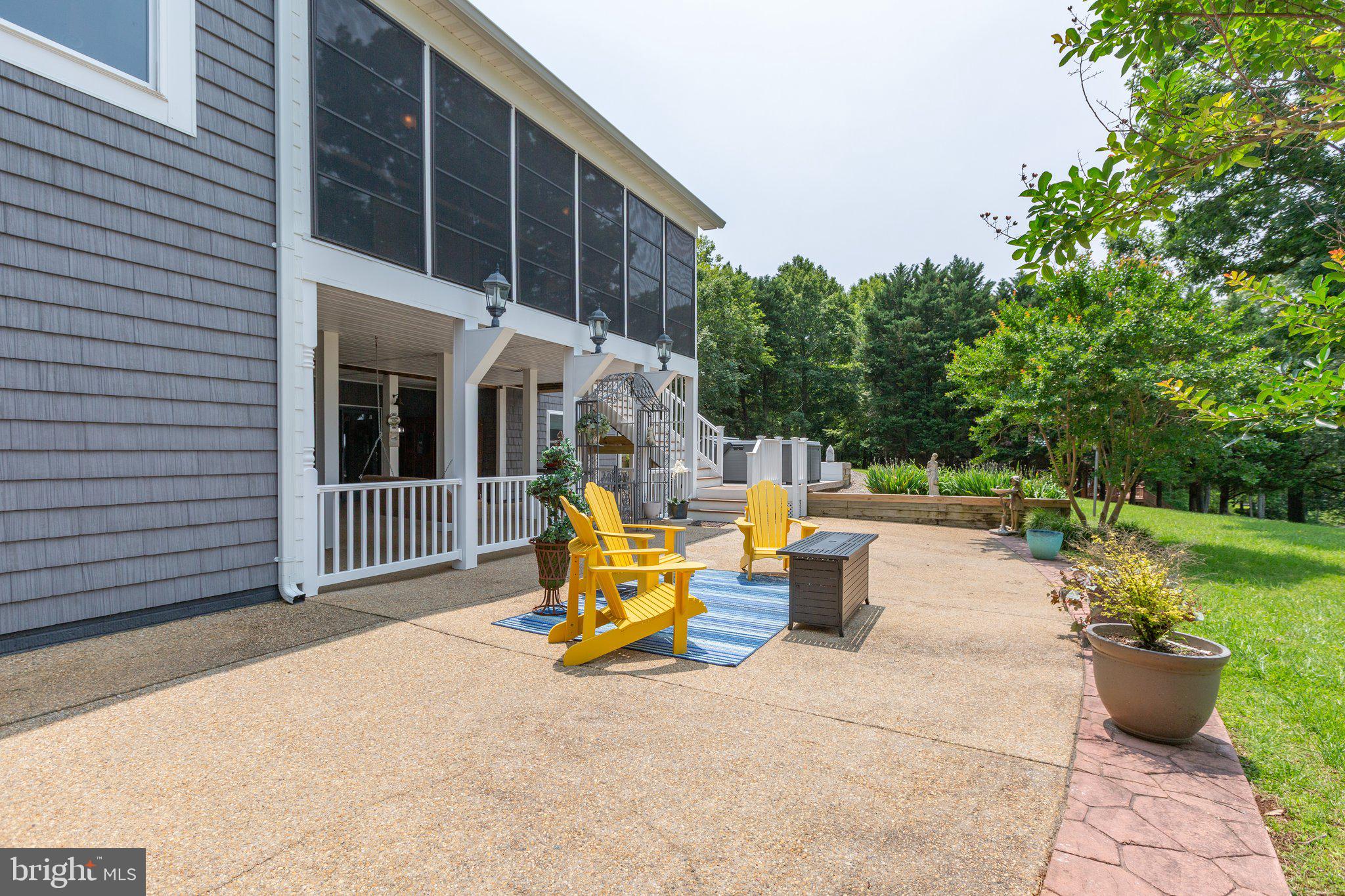 LONG ACRES - Residential