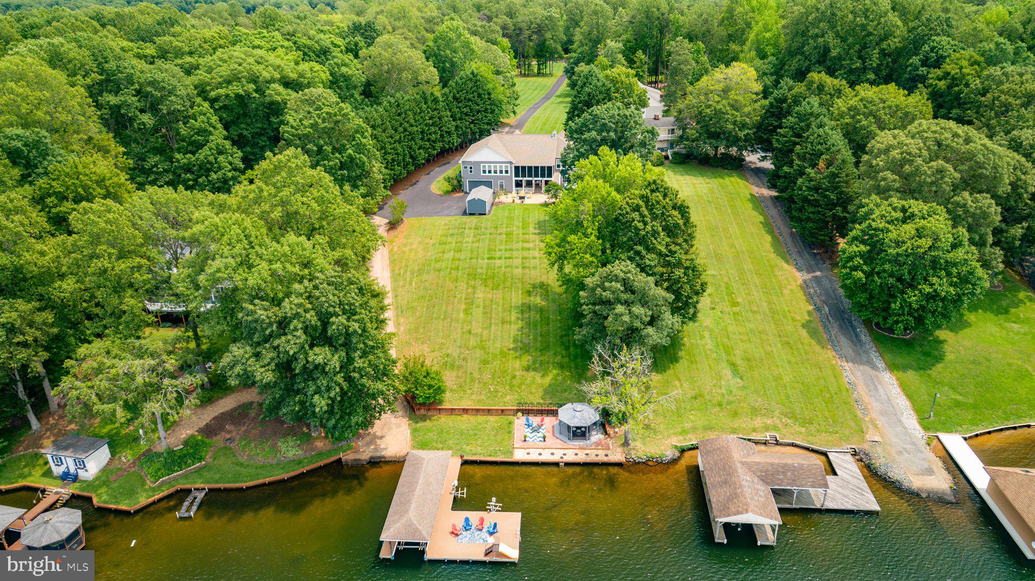 LONG ACRES - Residential