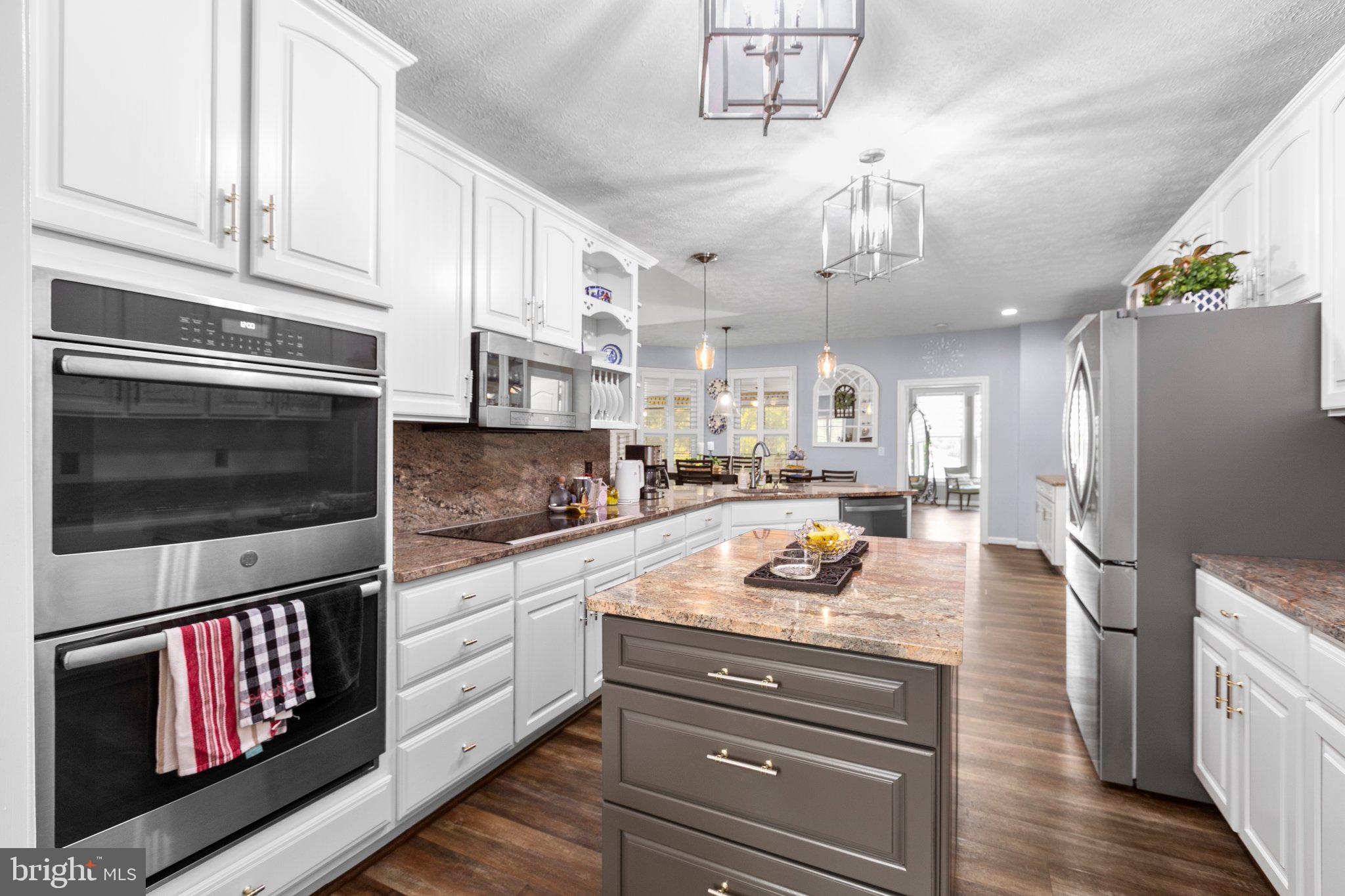 LONG ACRES - Residential