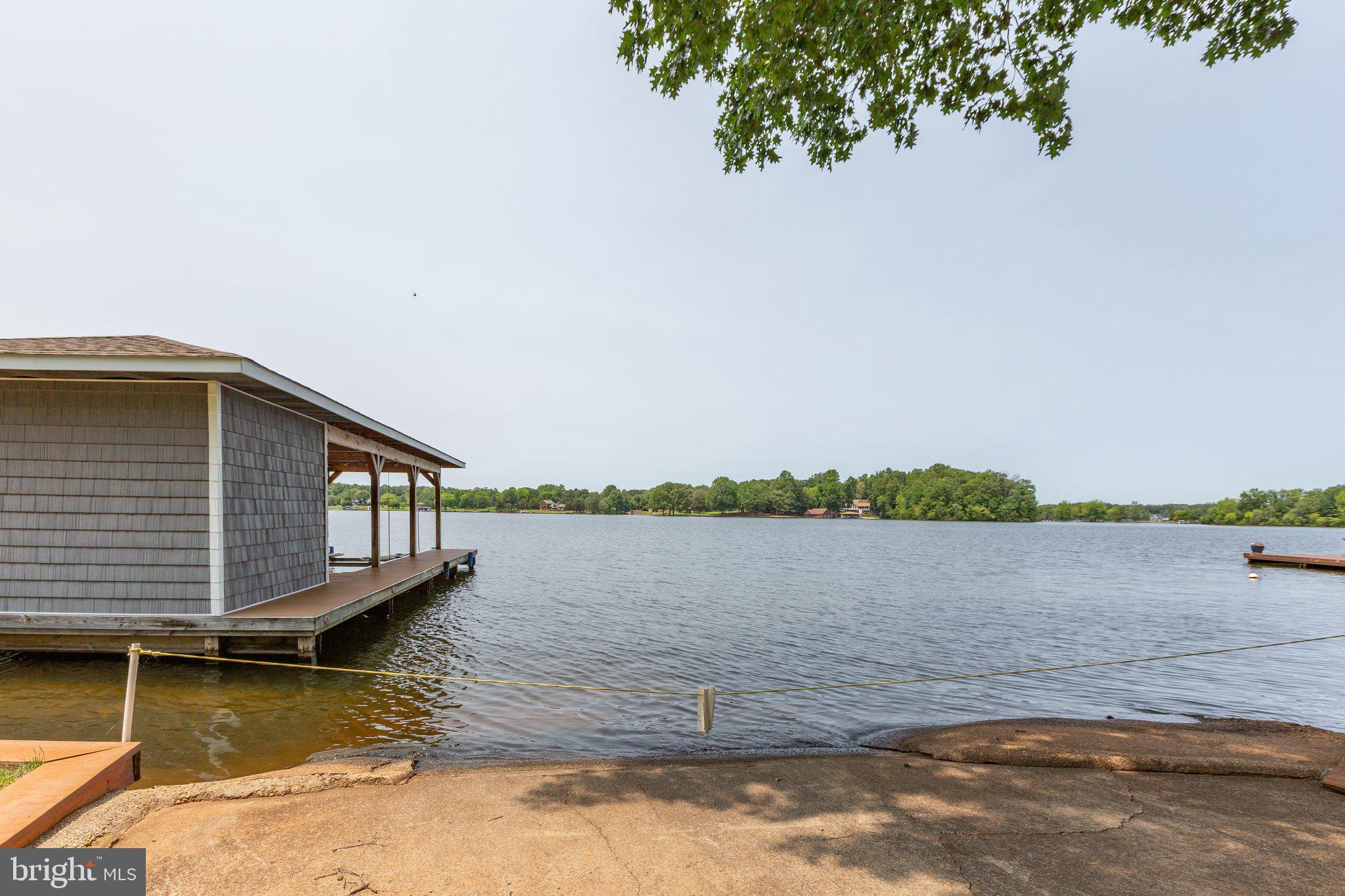 LONG ACRES - Residential