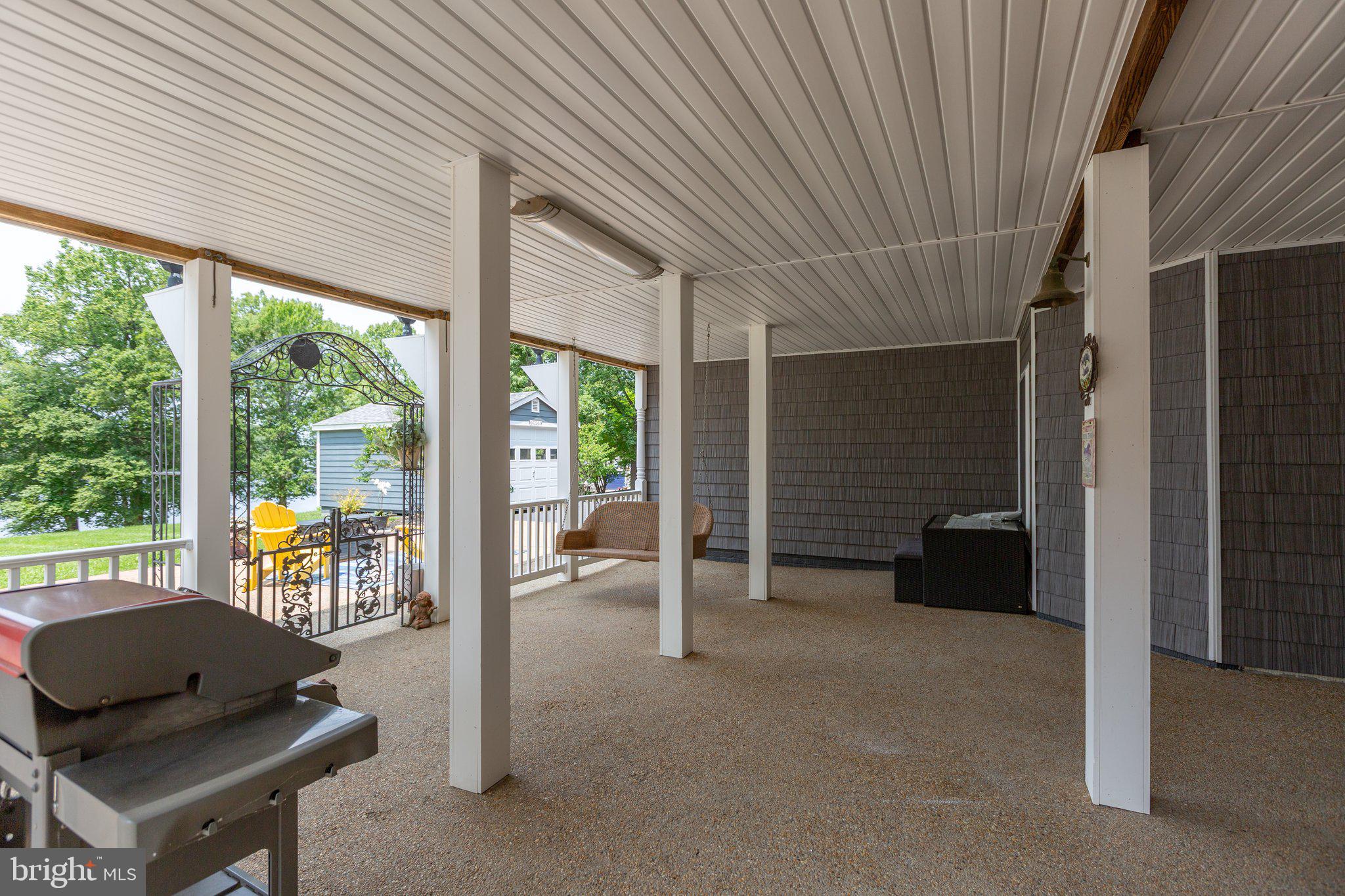 LONG ACRES - Residential