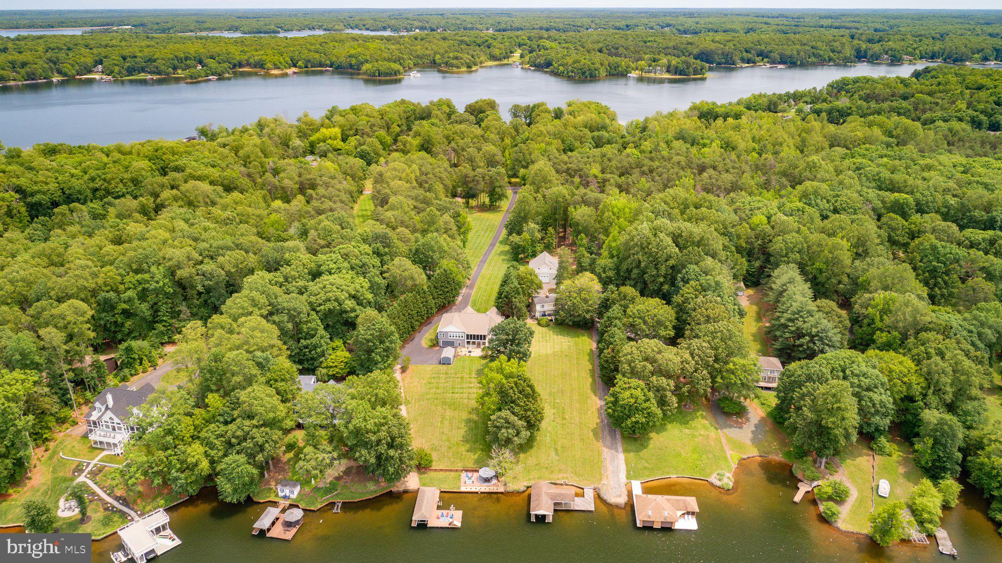 LONG ACRES - Residential