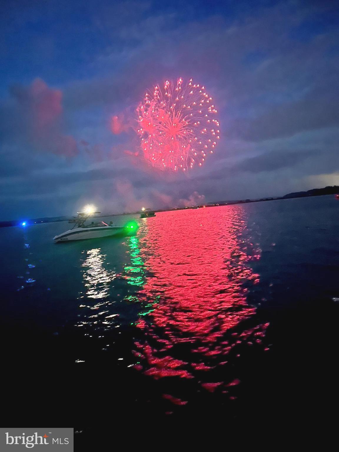 LONG ACRES - Residential