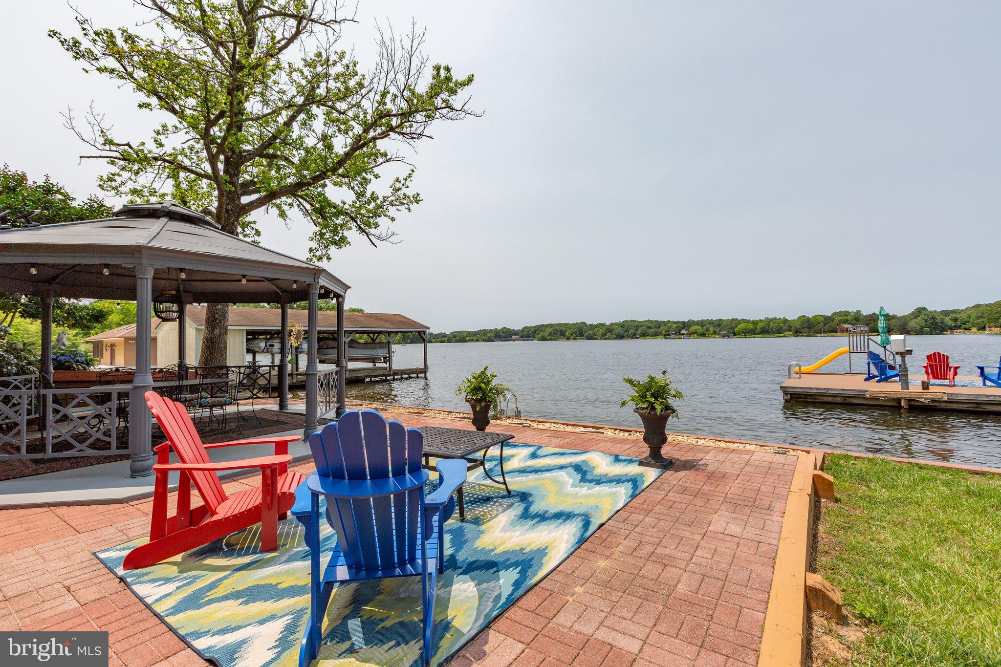 LONG ACRES - Residential