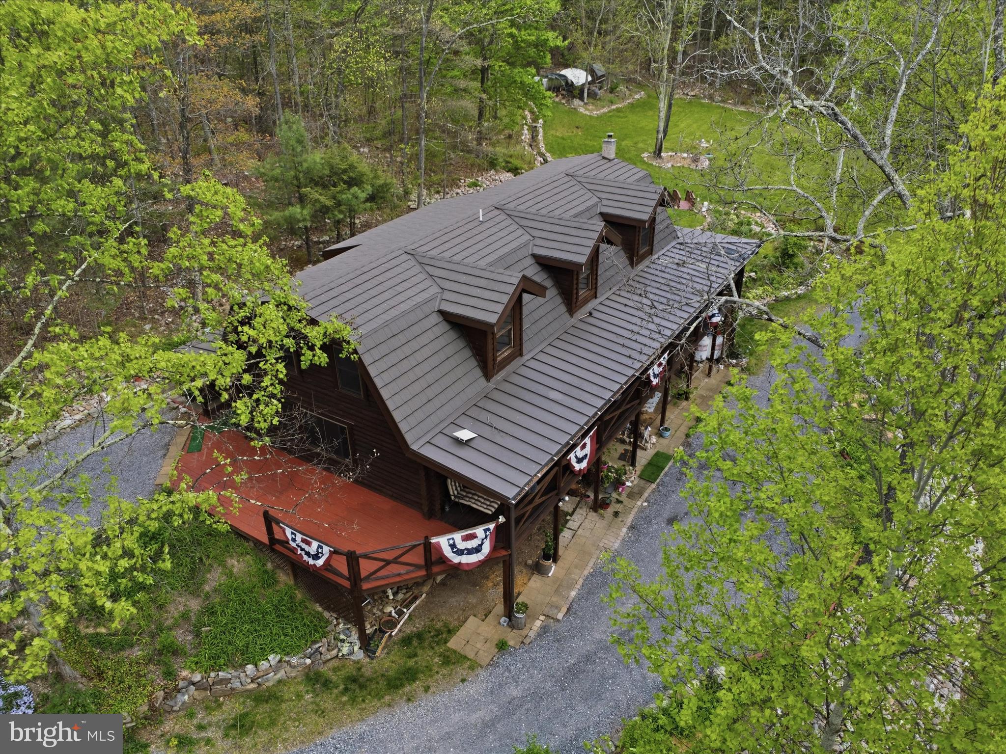 477 E BLACKBERRY LANE