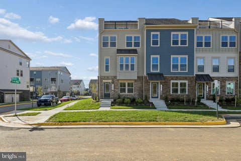 Townhouse For Rent - 14055 Onyx Street<br/> WOODBRIDGE, VA 22193