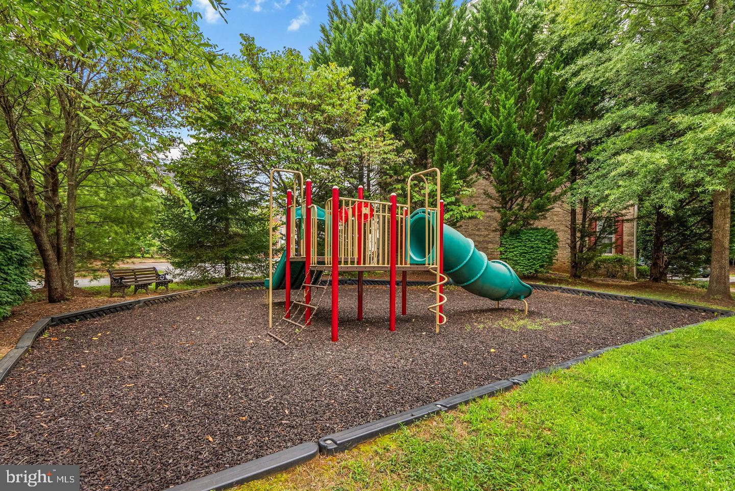 HIDDEN CREEK - Residential