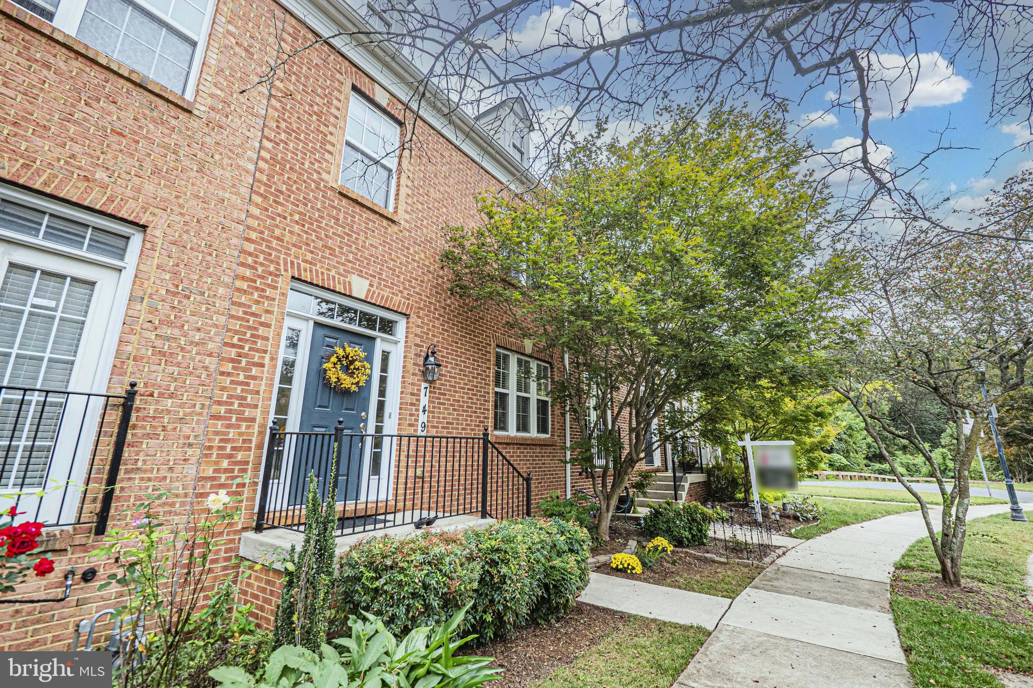 749 RAVEN AVENUE