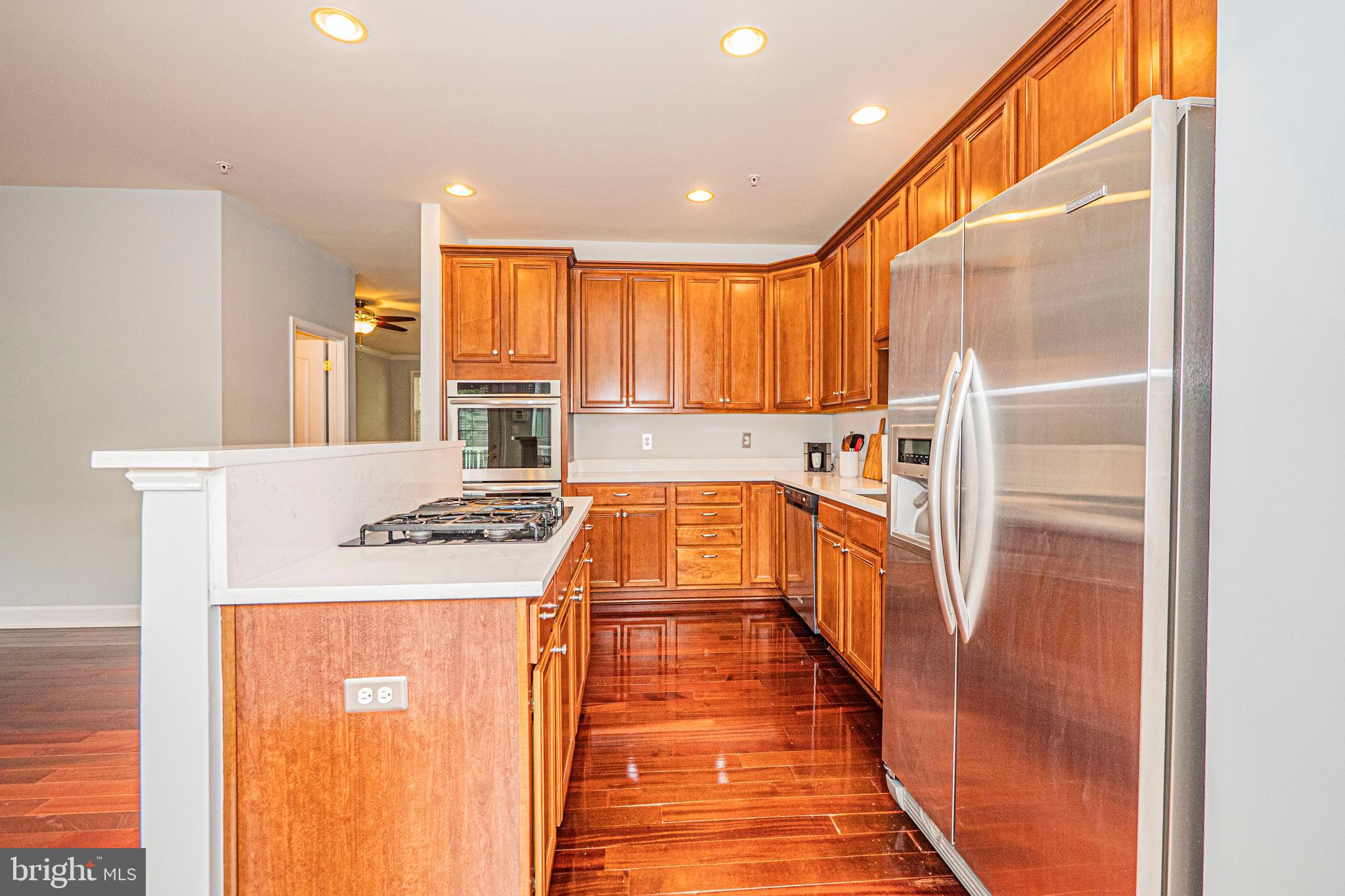 HIDDEN CREEK - Residential