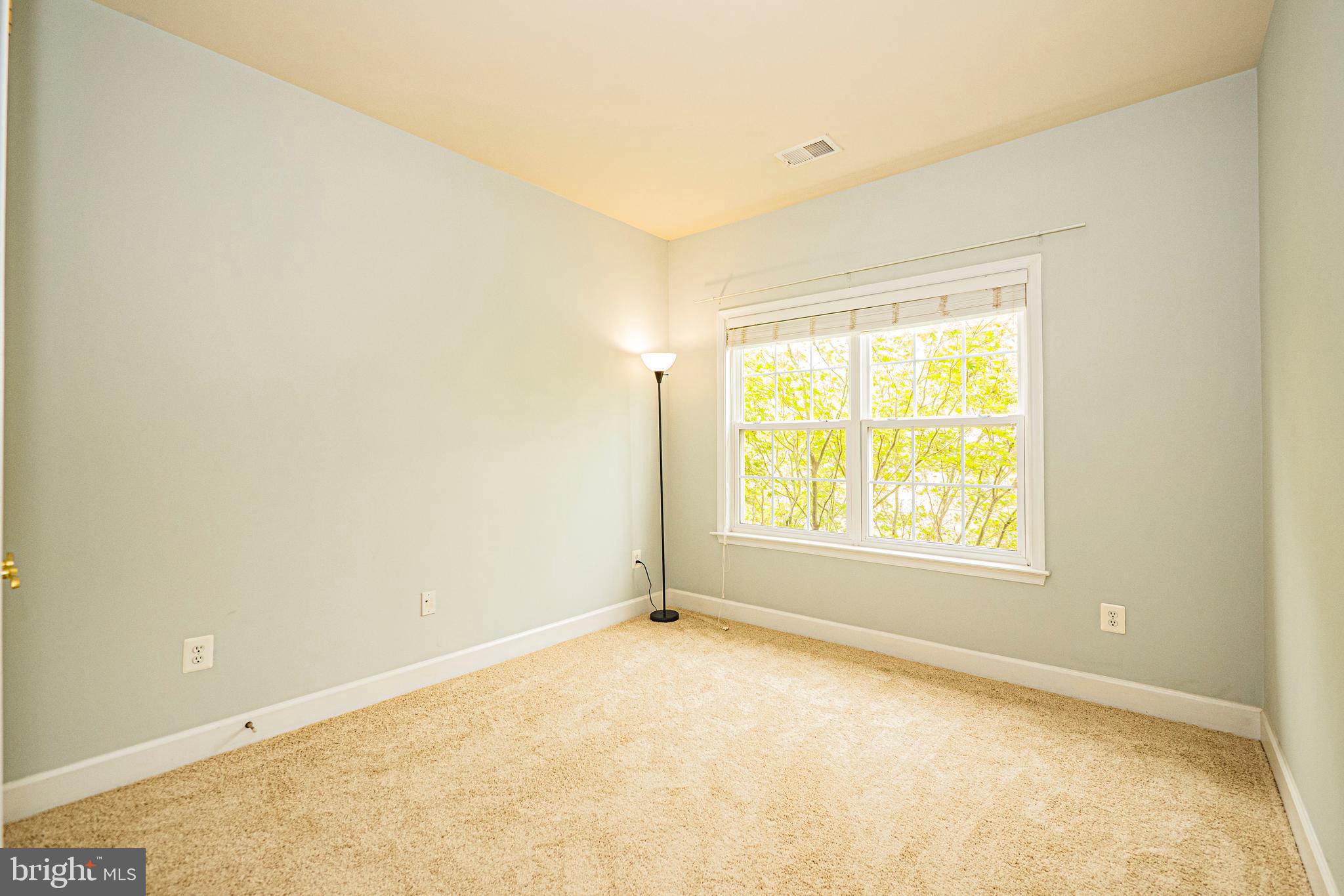 HIDDEN CREEK - Residential