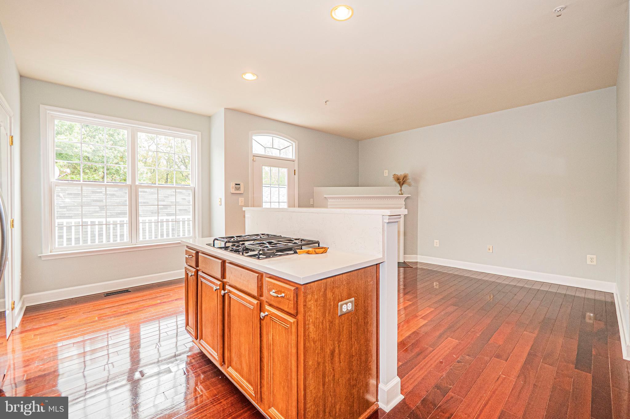 HIDDEN CREEK - Residential