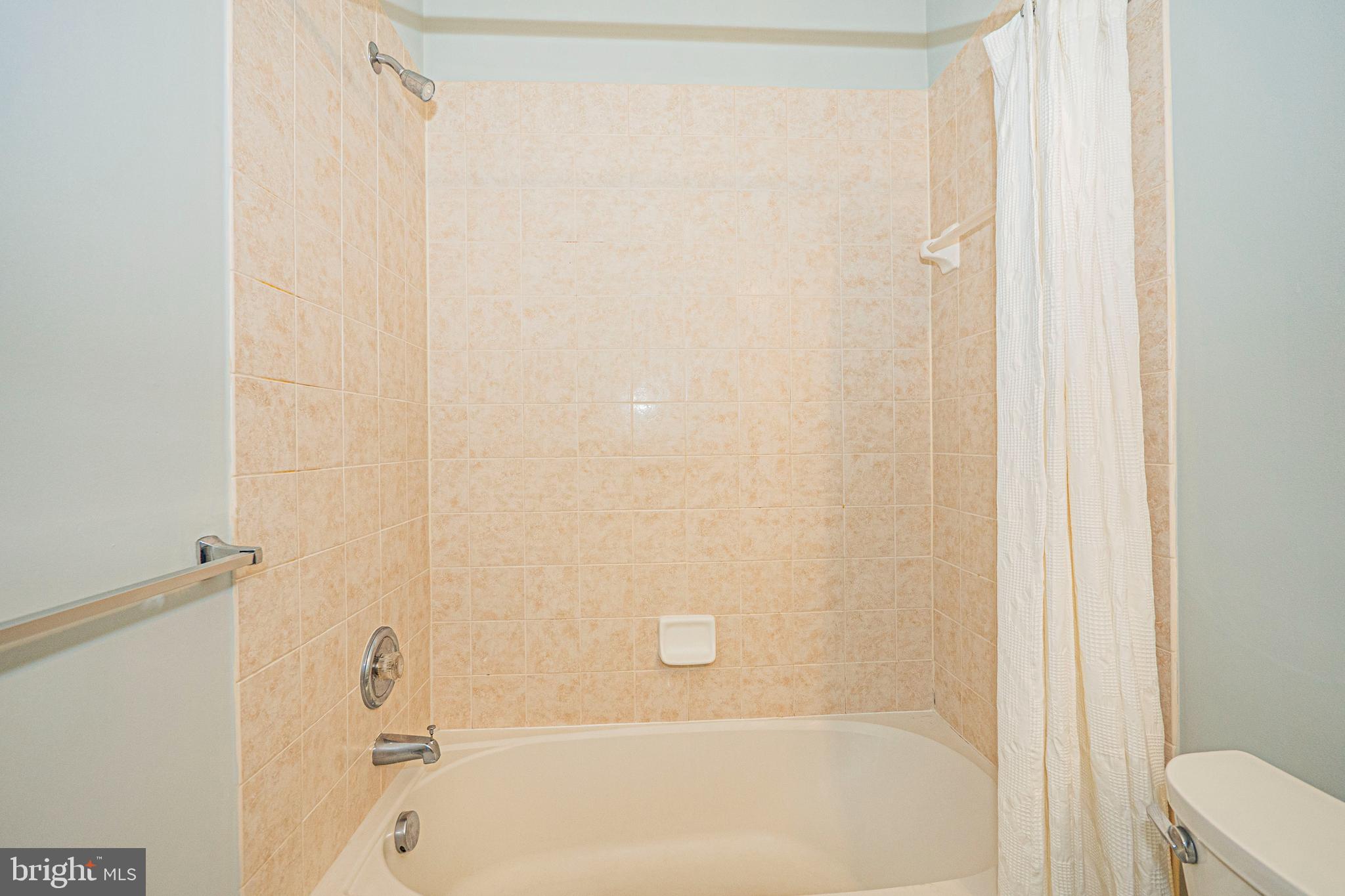 HIDDEN CREEK - Residential