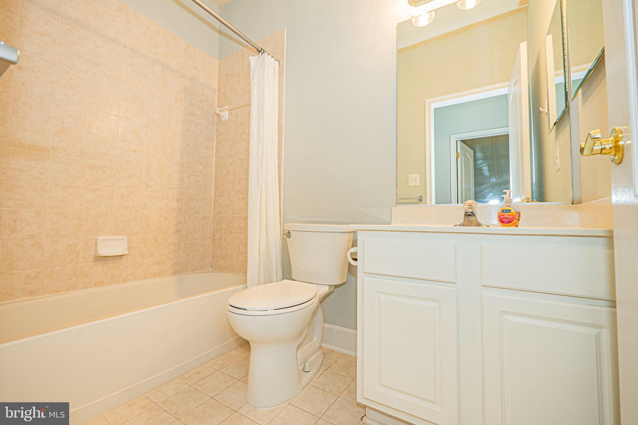 HIDDEN CREEK - Residential