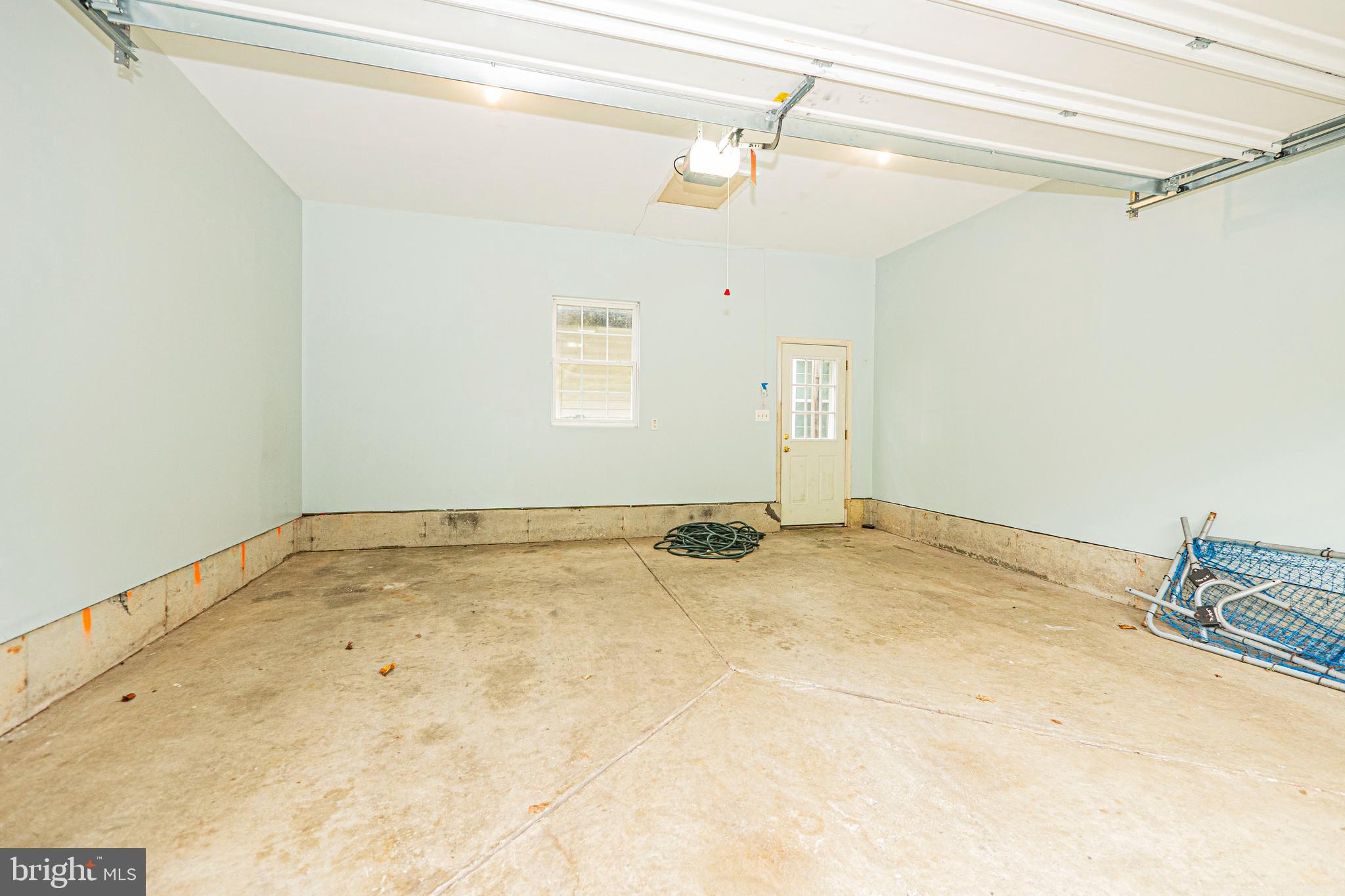 HIDDEN CREEK - Residential