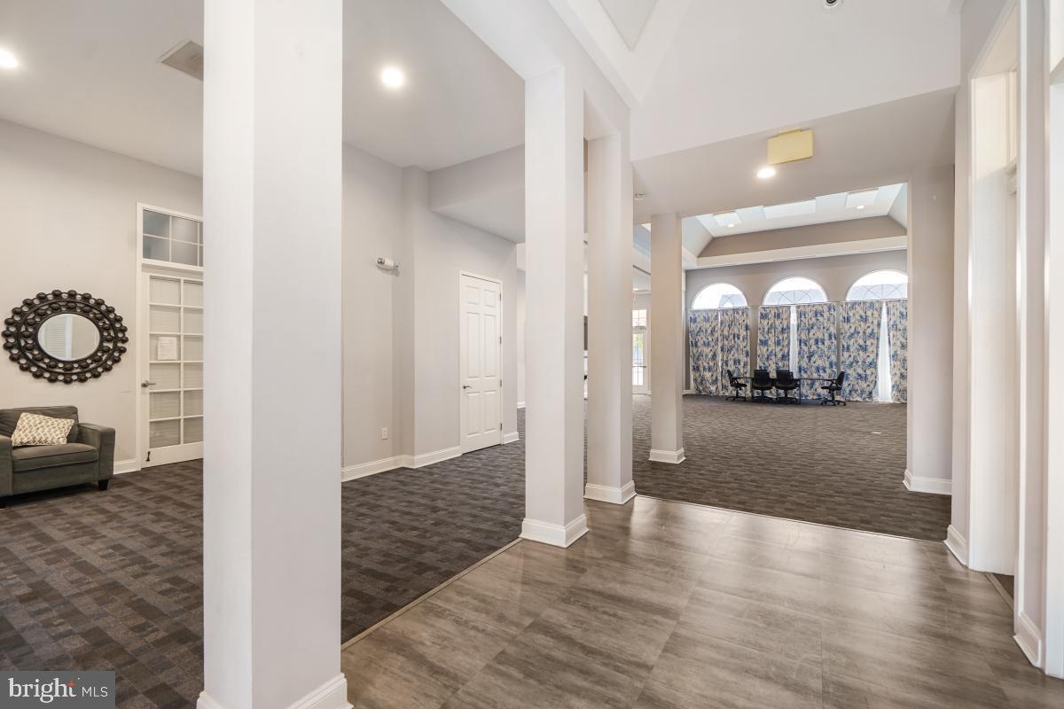 HIDDEN CREEK - Residential