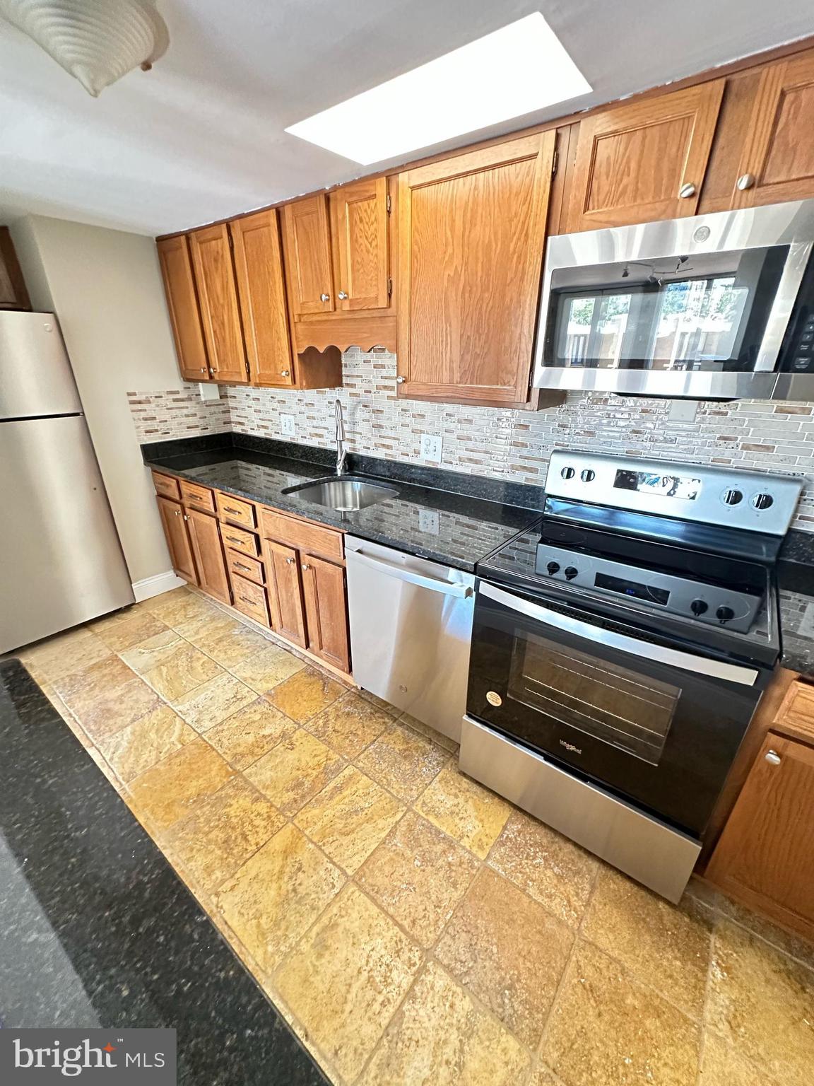 LAKE ANNE OF RESTON - Residential Lease