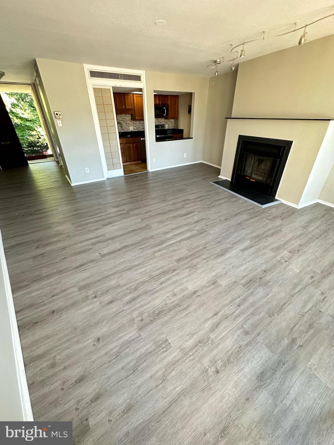 LAKE ANNE OF RESTON - Residential Lease