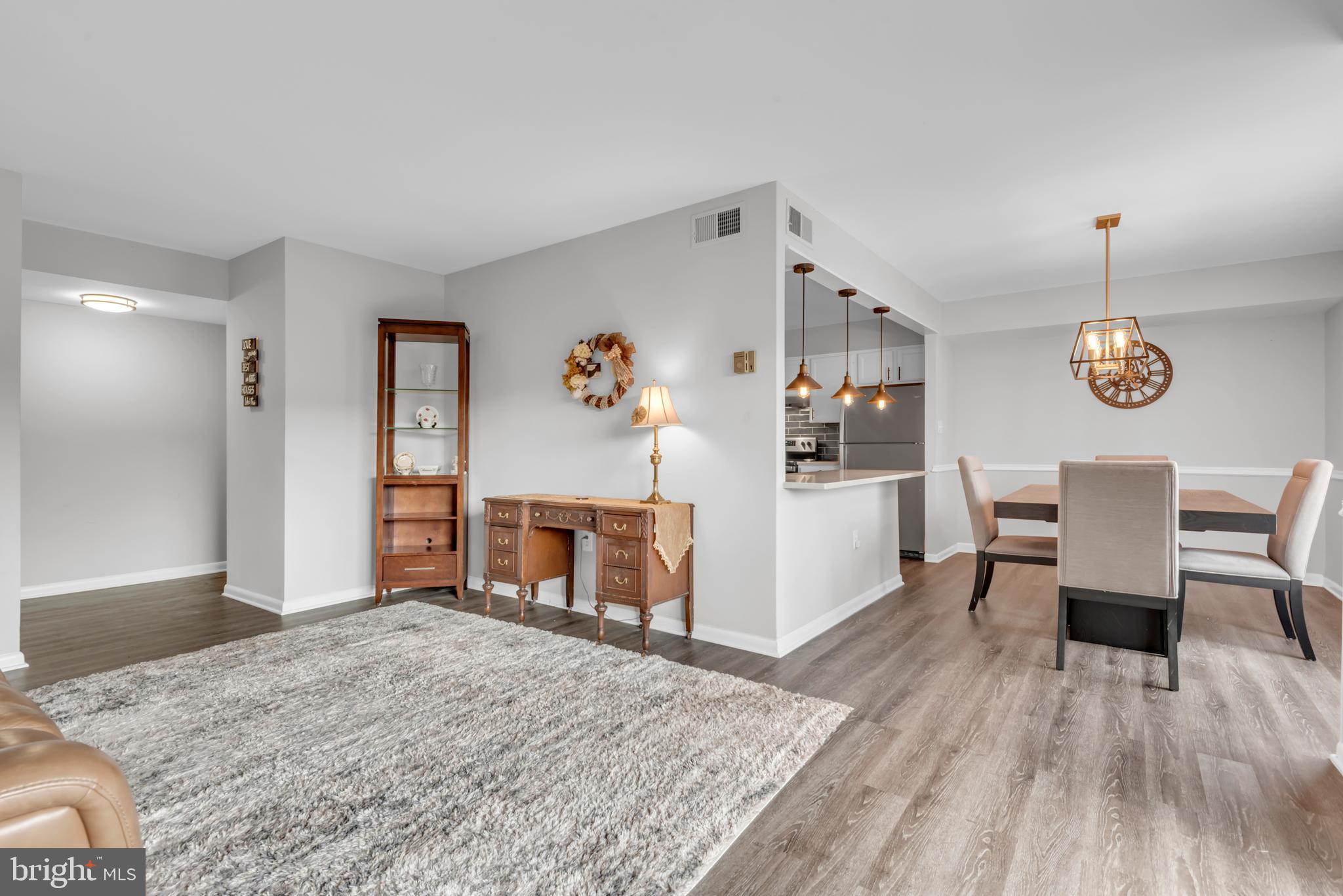 HUNTING RIDGE CONDOMINIUM - Residential