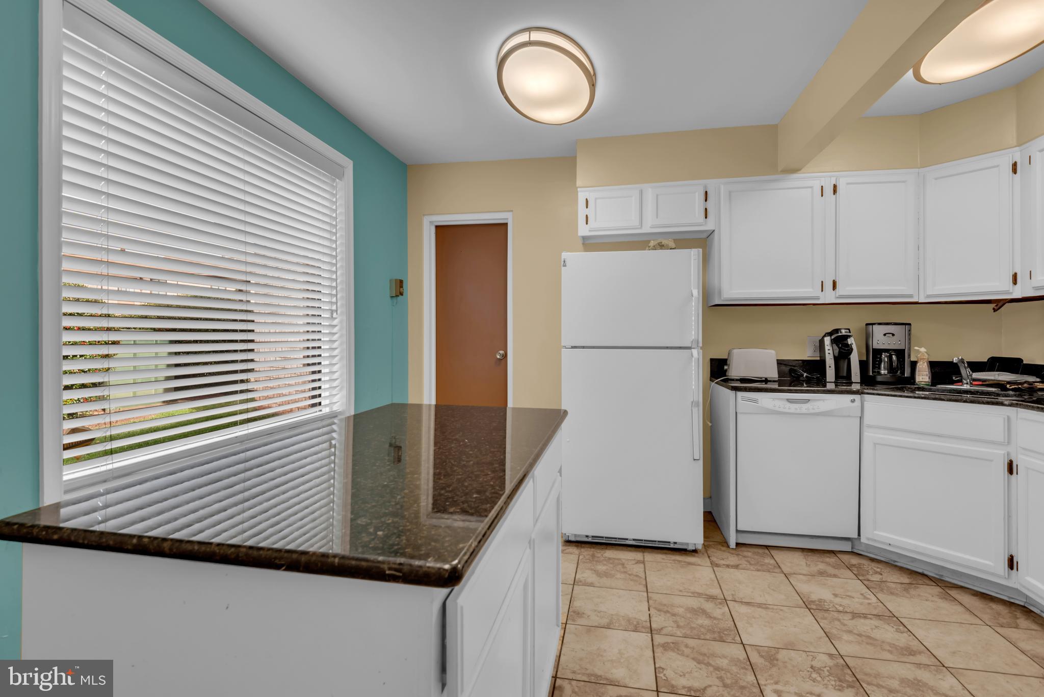 HUNTING RIDGE CONDOMINIUM - Residential