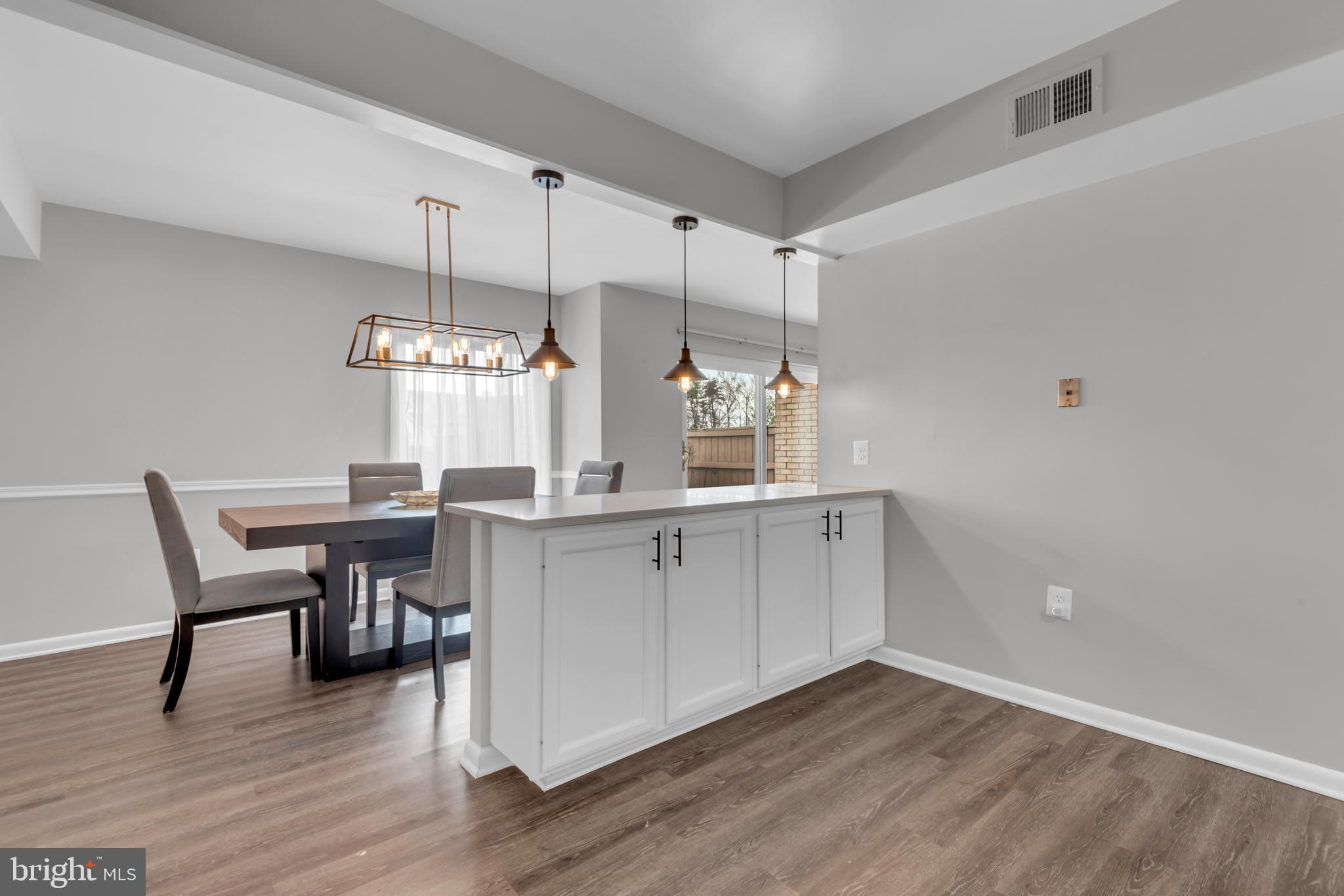 HUNTING RIDGE CONDOMINIUM - Residential