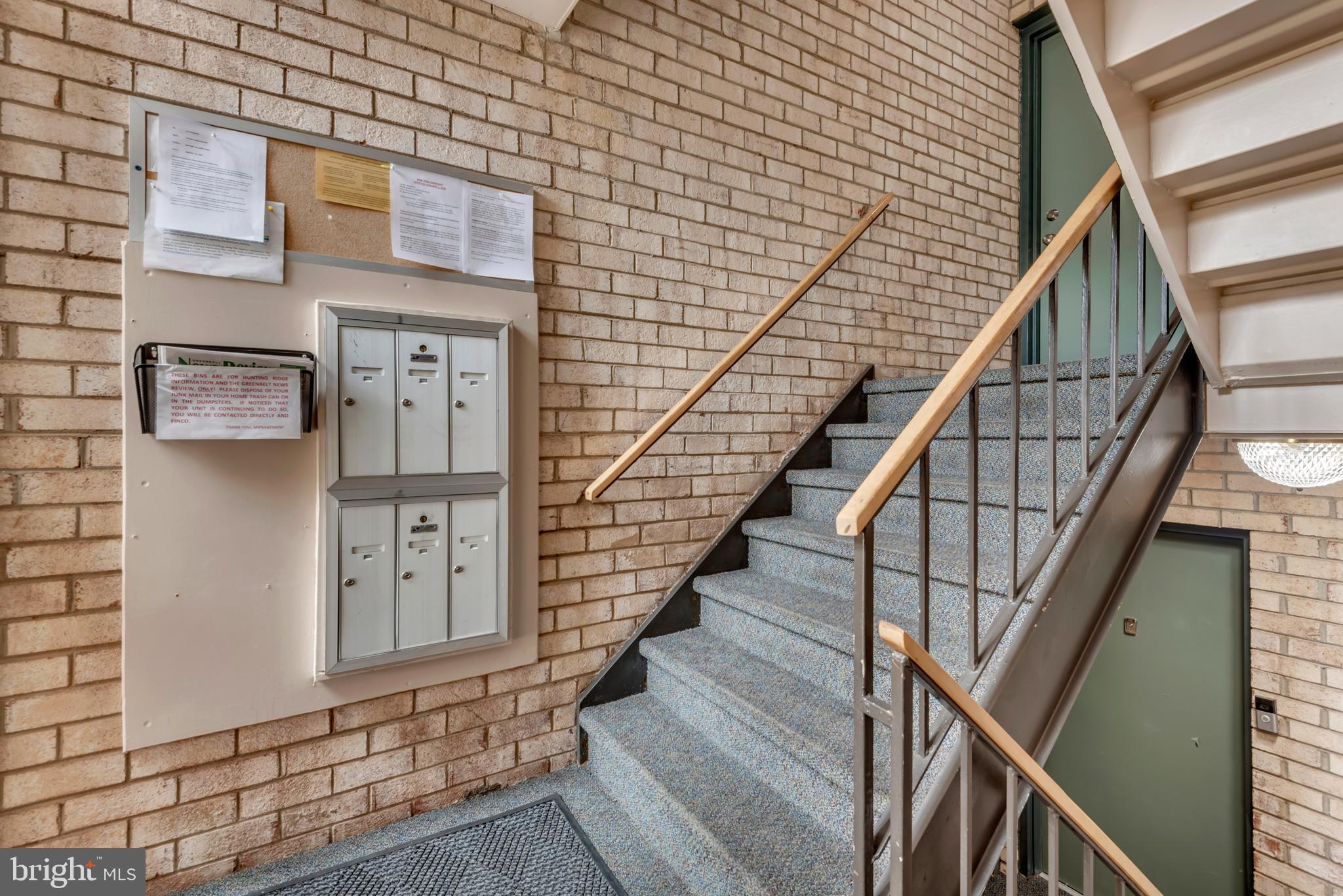 HUNTING RIDGE CONDOMINIUM - Residential