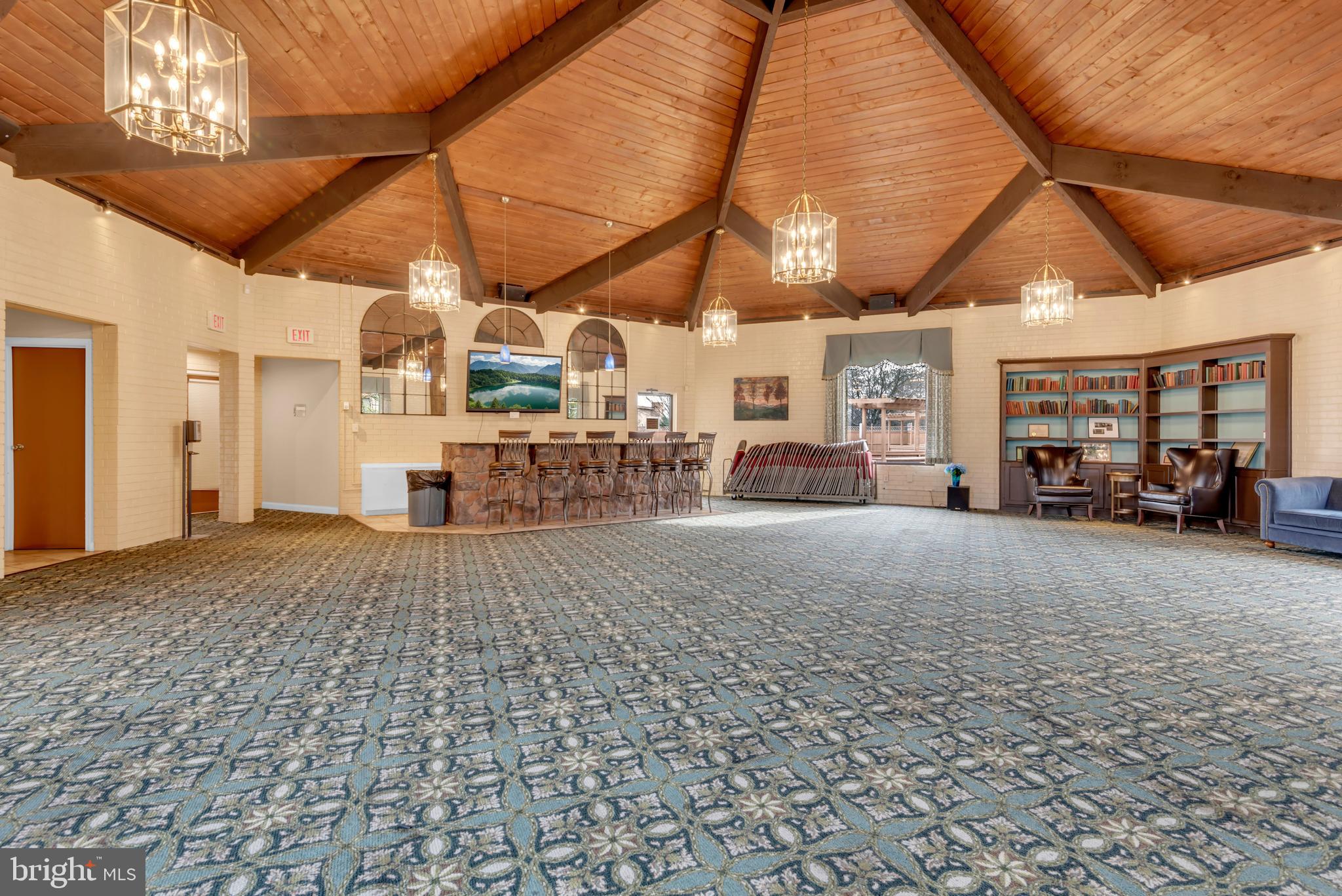 HUNTING RIDGE CONDOMINIUM - Residential