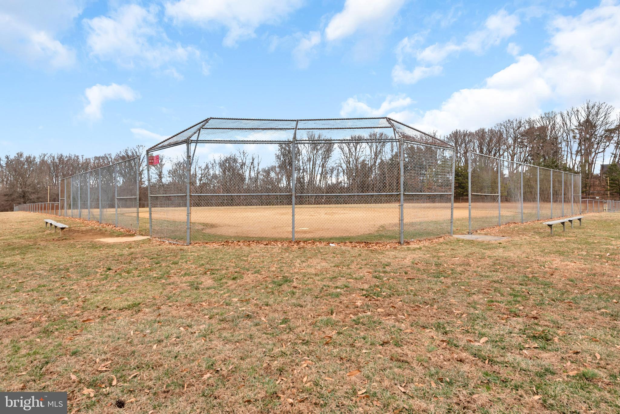 HUNTING RIDGE CONDOMINIUM - Residential