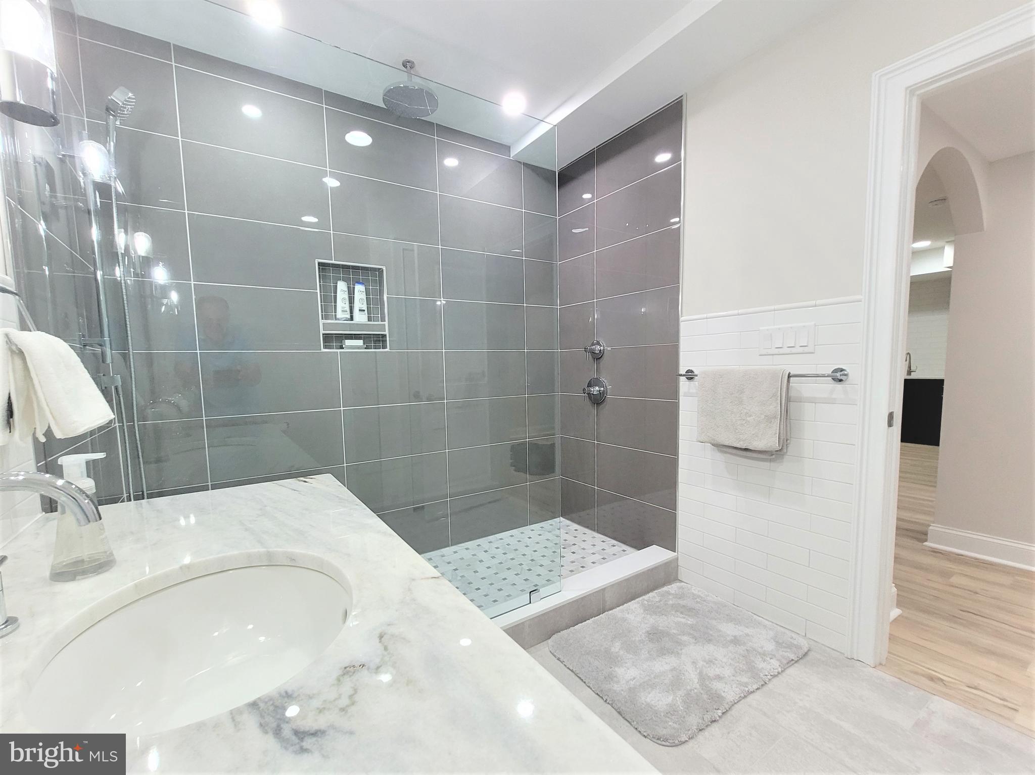 WEATHERFIELD - Residential