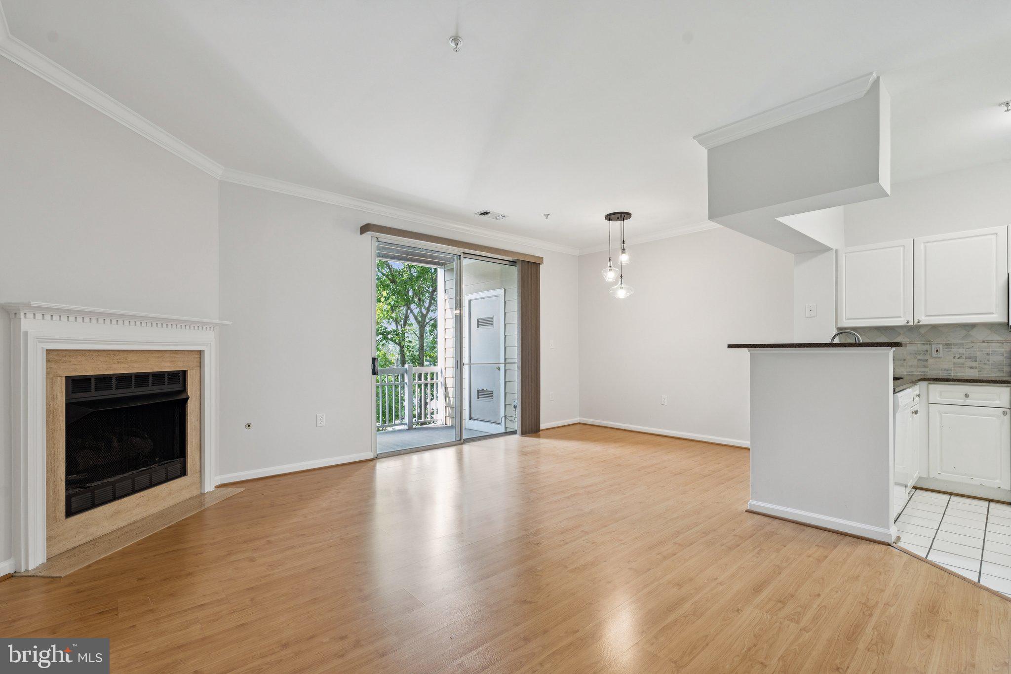 2103 HIGHCOURT LANE 303