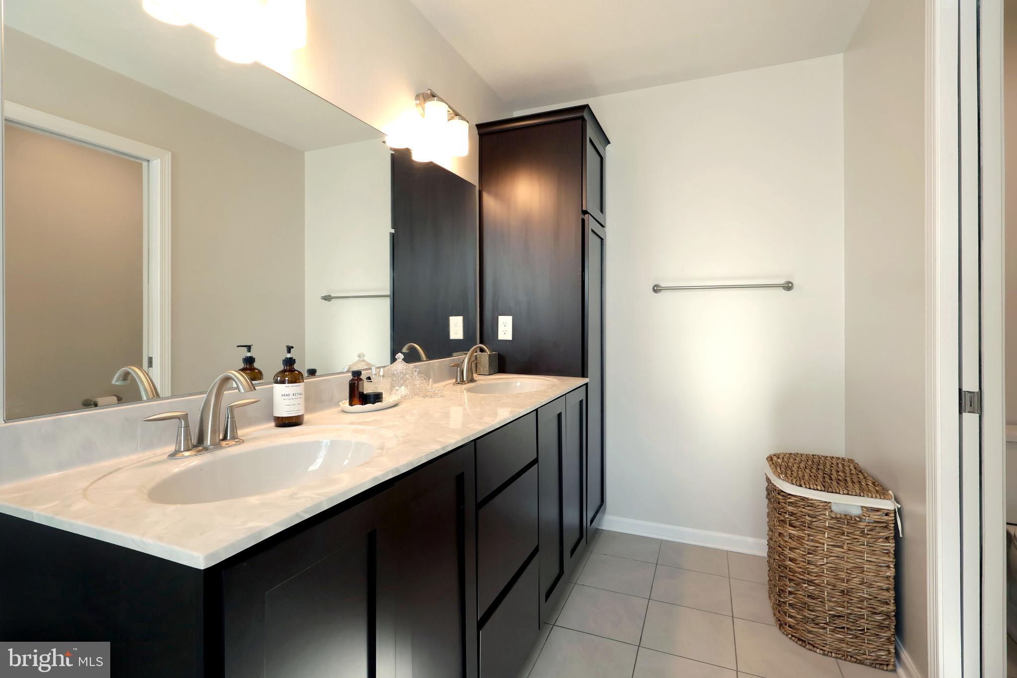 CANTERBURY RIDGE - Residential