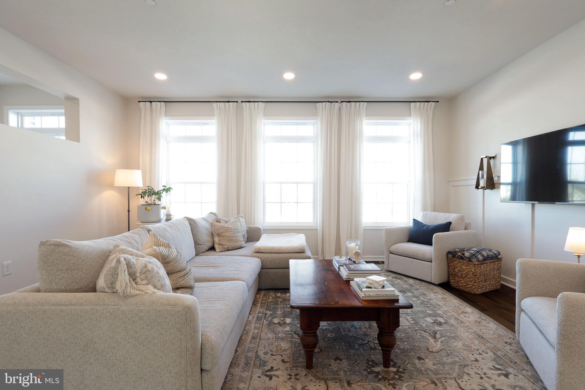 CANTERBURY RIDGE - Residential