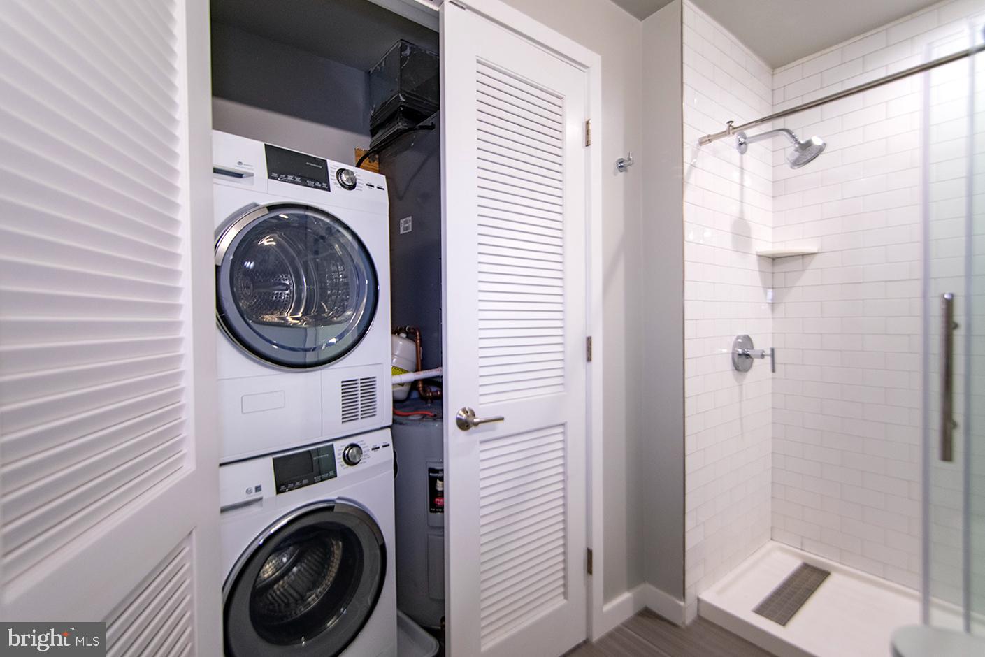 WASHINGTON SQ - Residential Lease