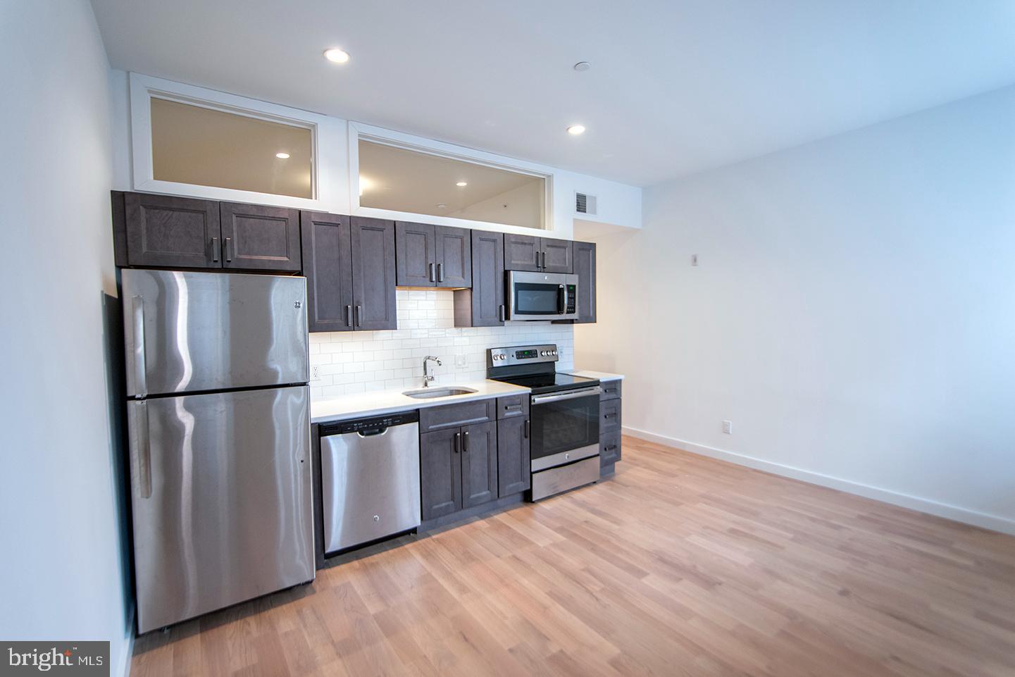 WASHINGTON SQ - Residential Lease