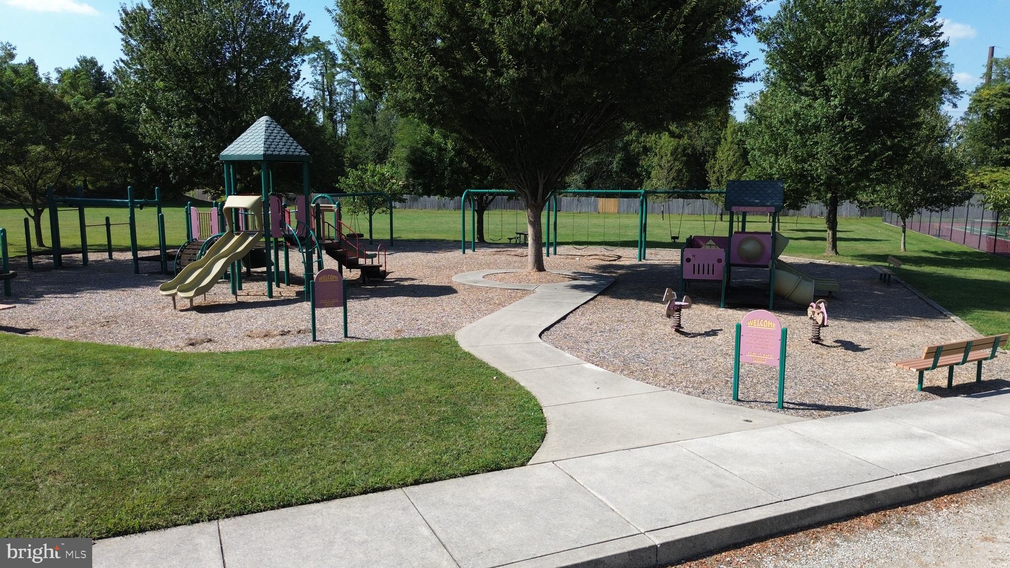 WHITEGATE - Residential