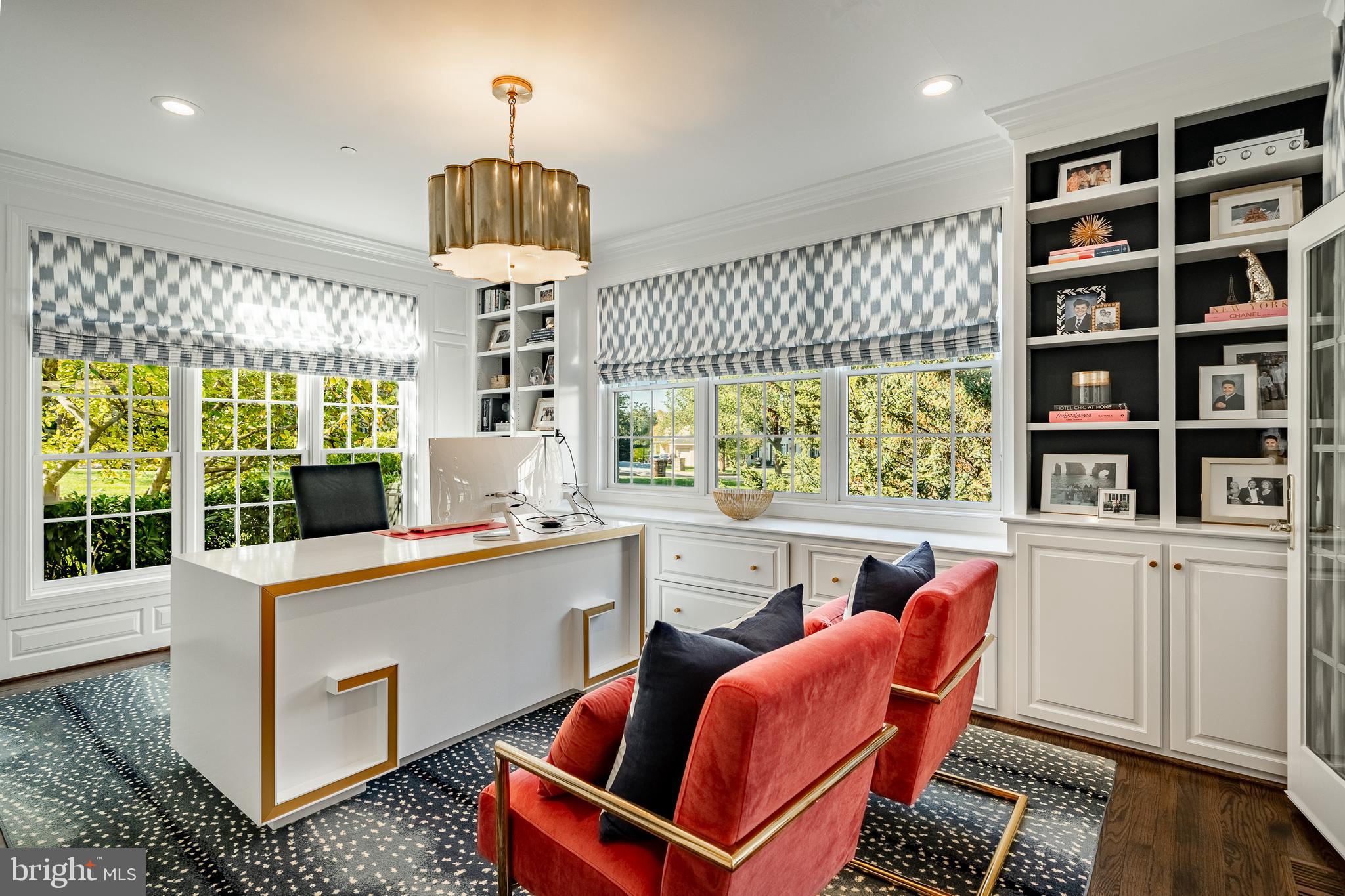 WHITEGATE - Residential