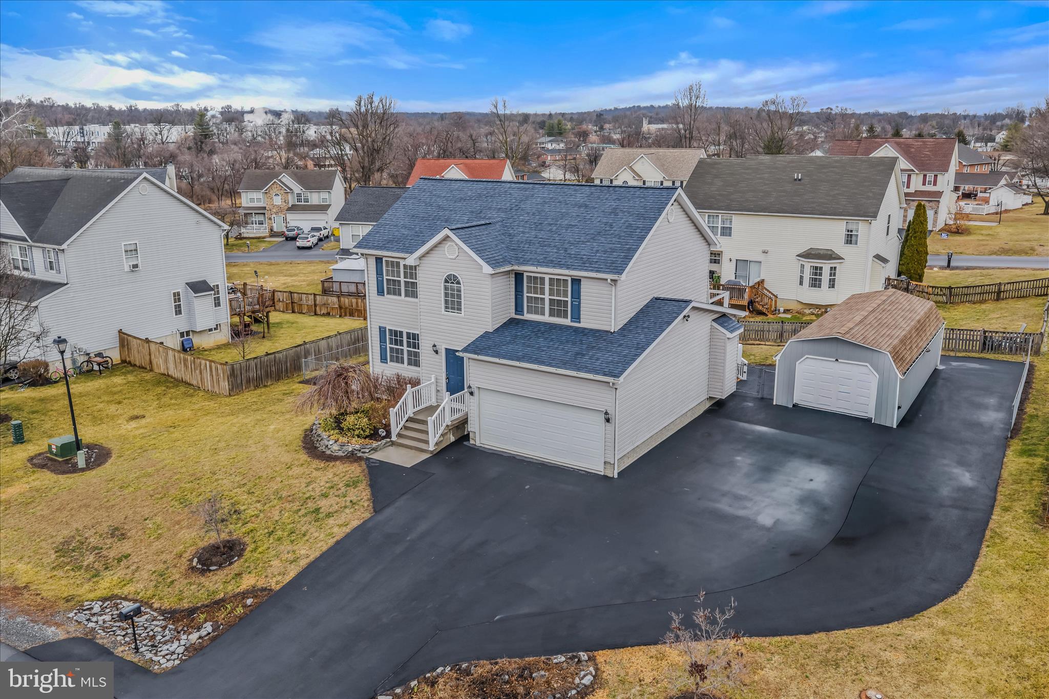 SUMMER HILL - Residential Lease